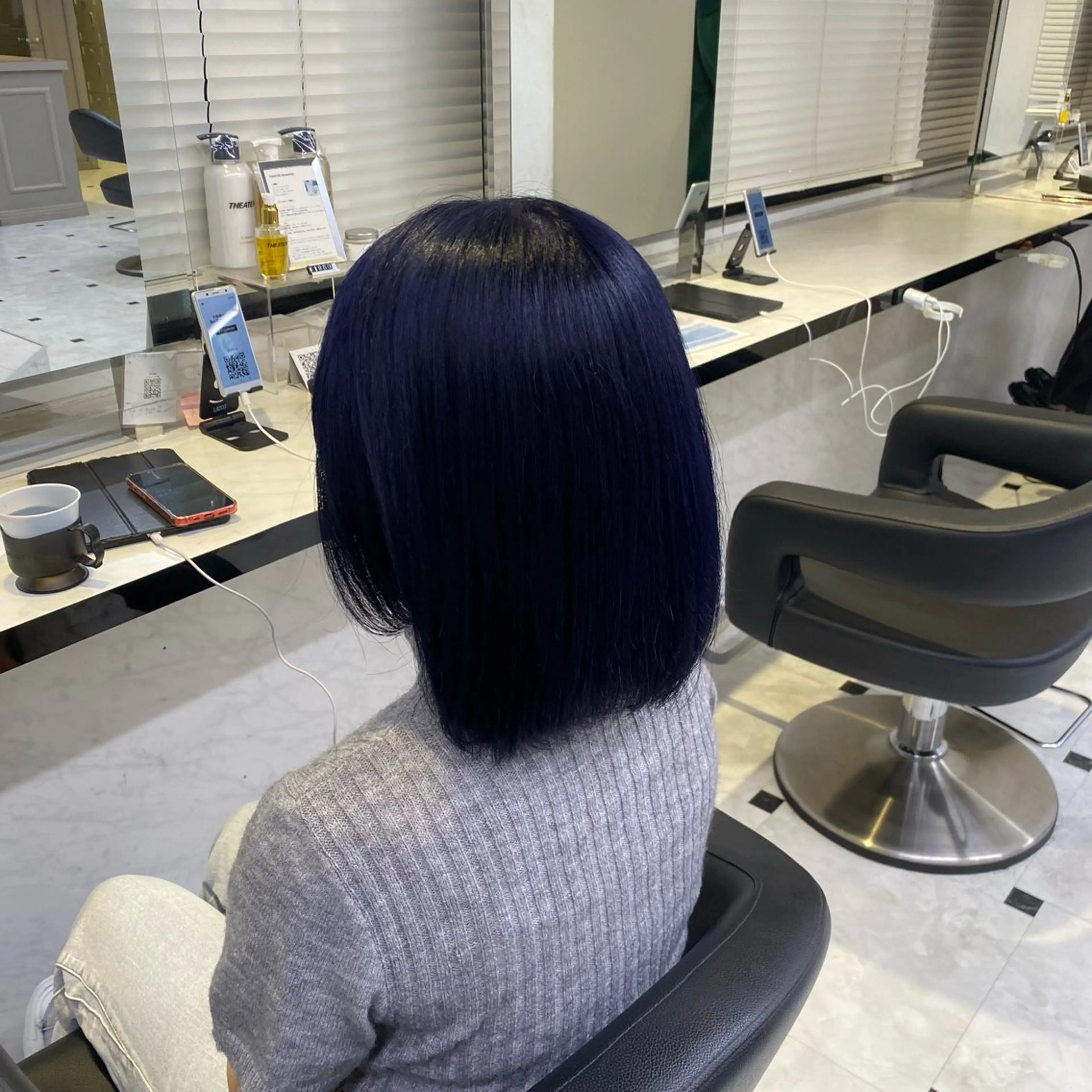 ショート カラー 黒髪 ブルーカラー ブルーブラック 髪質改善 トリートメント ヘアカラー トリートメント ヘッドスパ ヘアセット ♡ダブルカラー♡ 透明感カラー♡AIのヘアスタイル