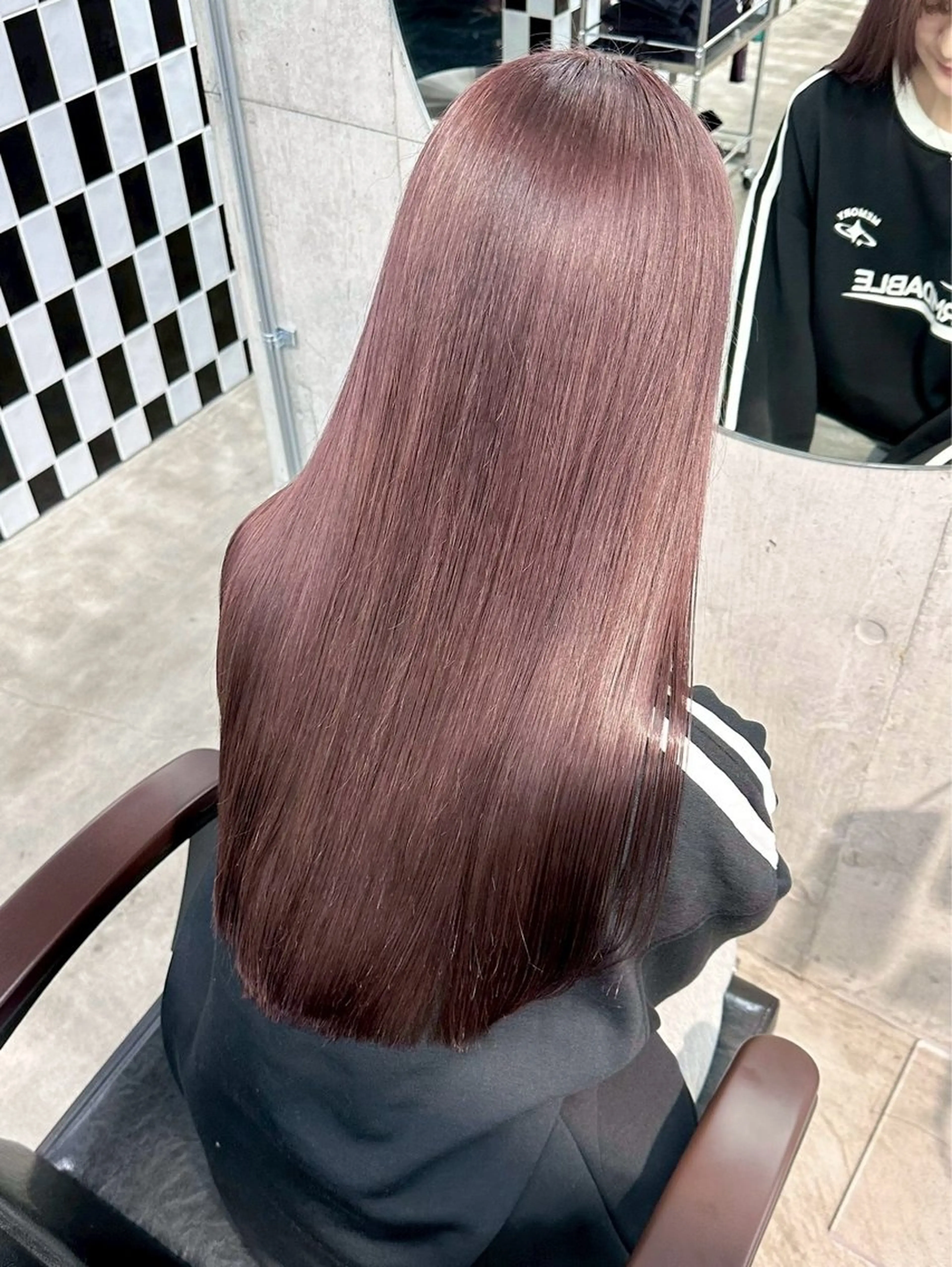 【リタッチのみの方】根本ブリーチ(ケア込)+艶カラー+トリートメント🧚🏻‍♀️✨の写真