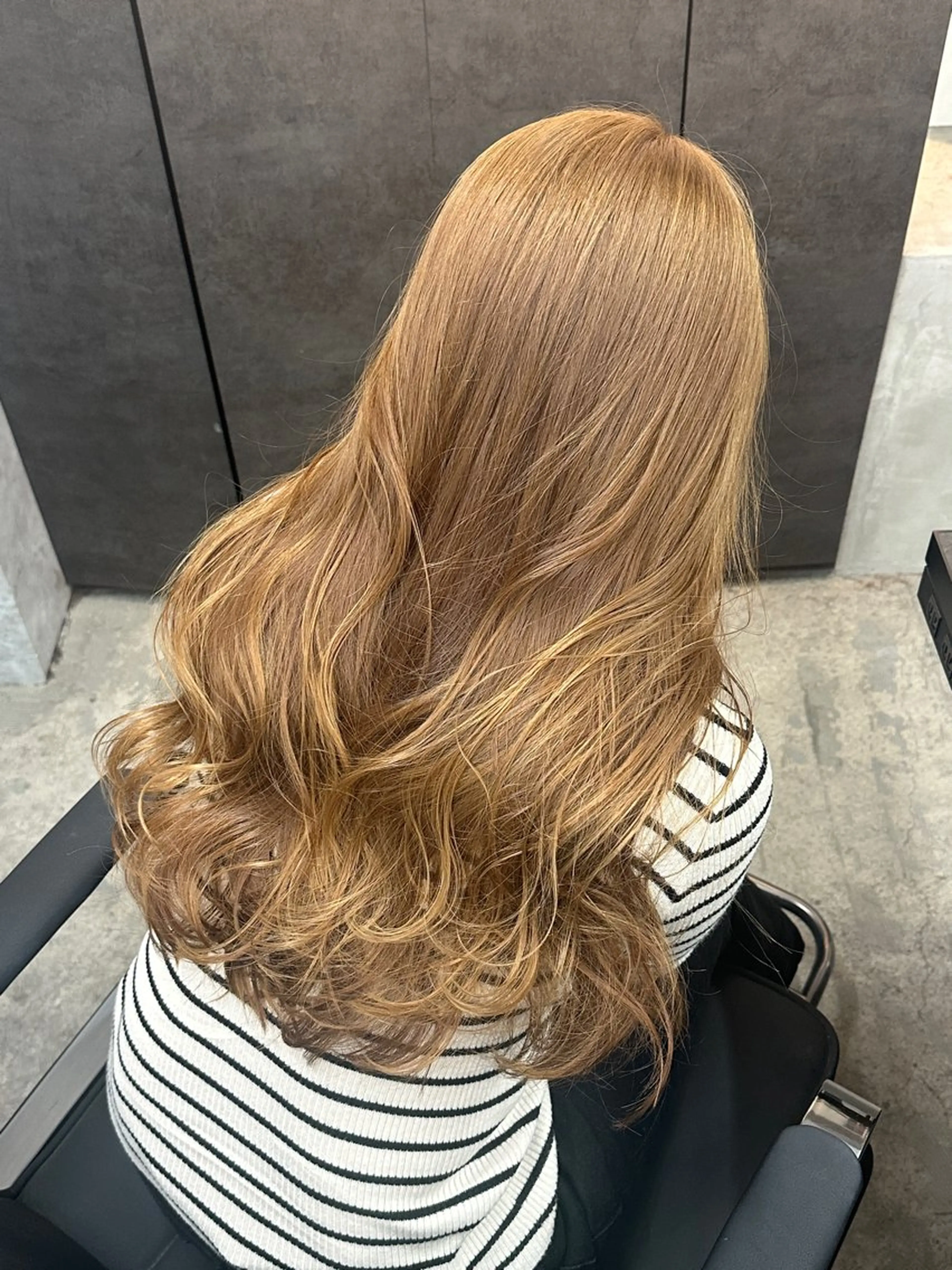 ロング カラー ブリーチ ヘアカラー ブリーチなしWカラー 透明感カラー/ユウゴのヘアスタイル