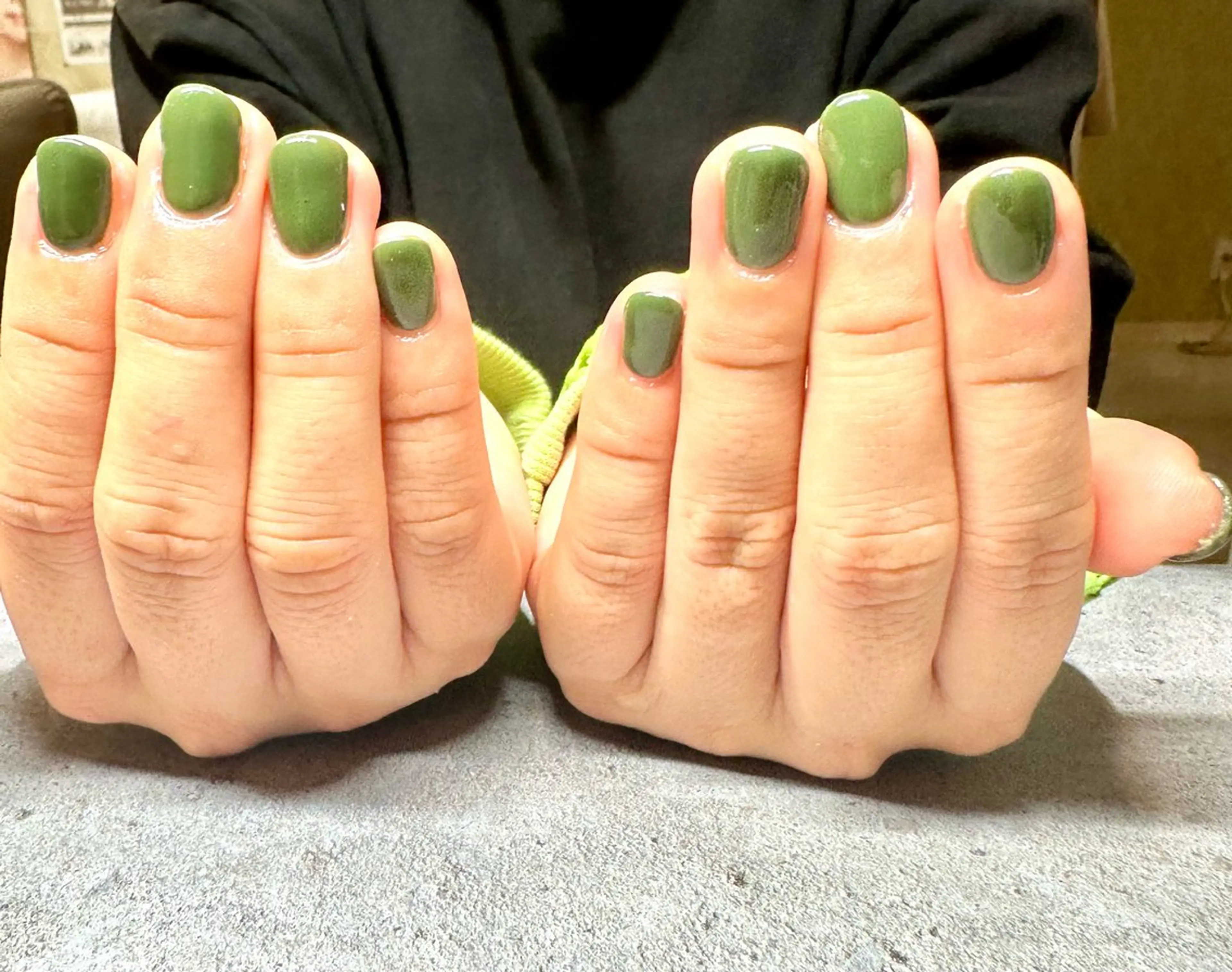 ネイル グリーン ワンカラーネイル ハンドネイル Tanemoto所属・Ueda Rieのネイルデザイン