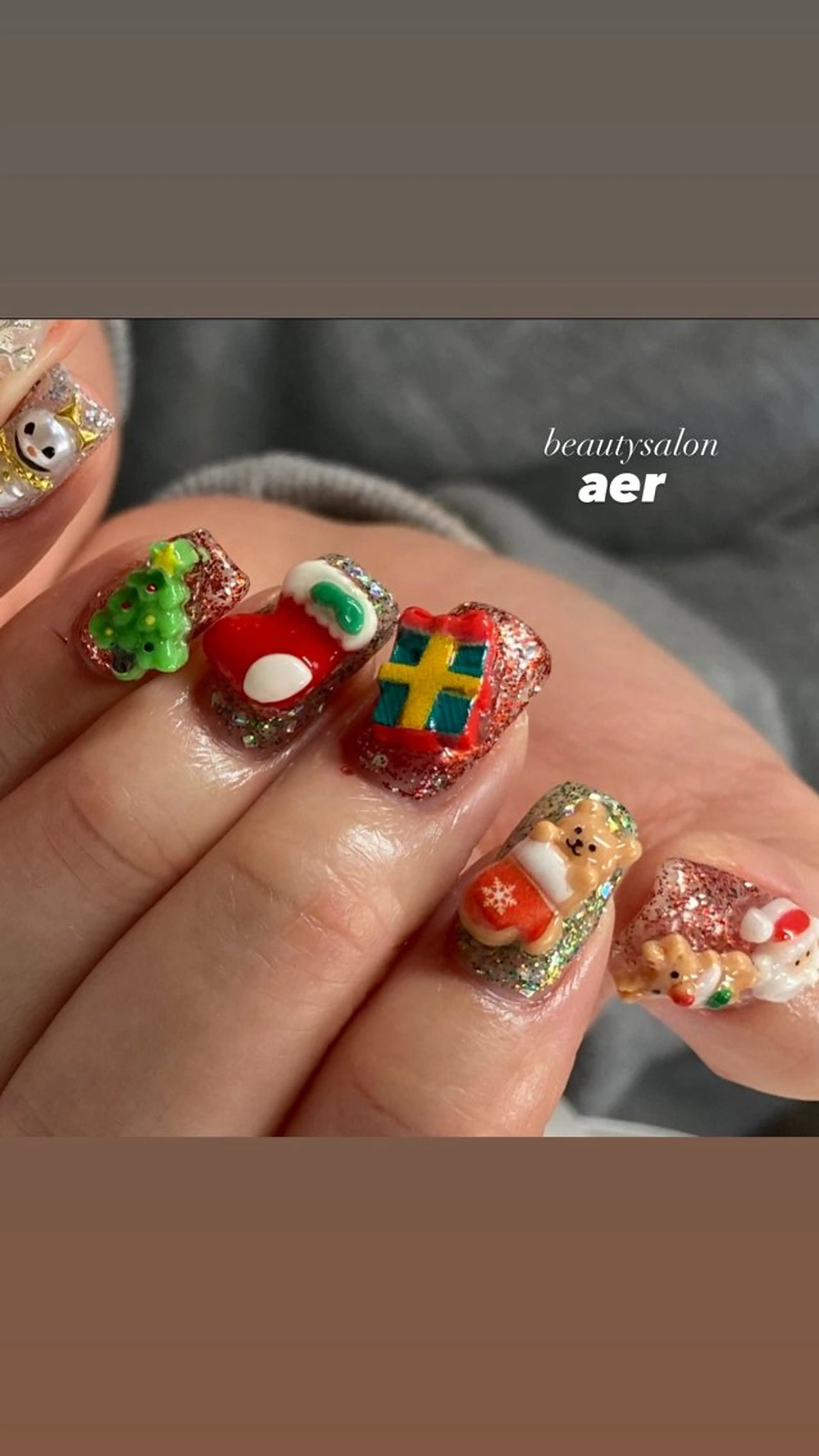ネイル 冬ネイル クリスマス ハンドネイル デコパーツが得意♪ ネイル/眉毛/エステの眉毛・アイブロウイメージ