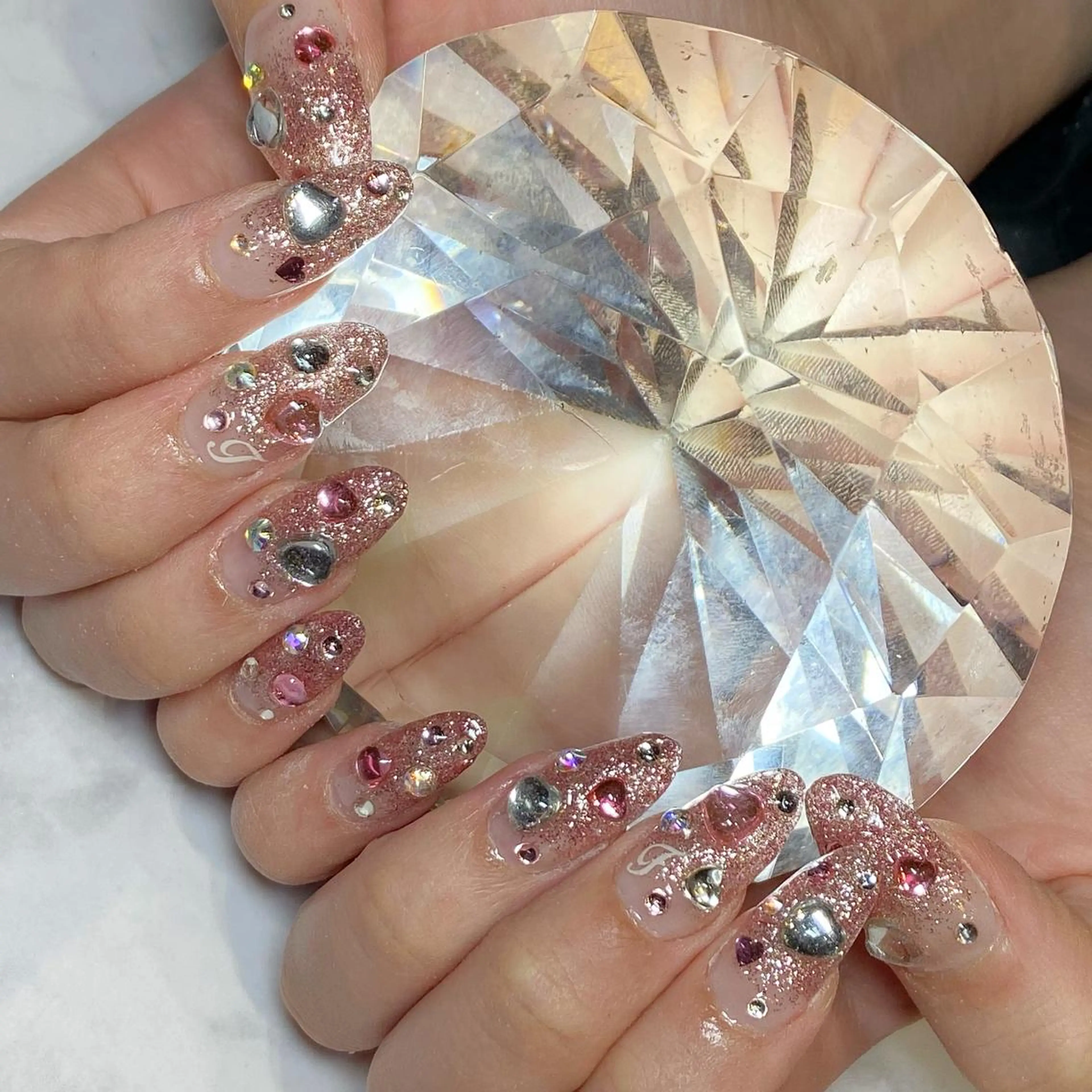 ネイル ハンドネイル YUN 💅のネイルデザイン