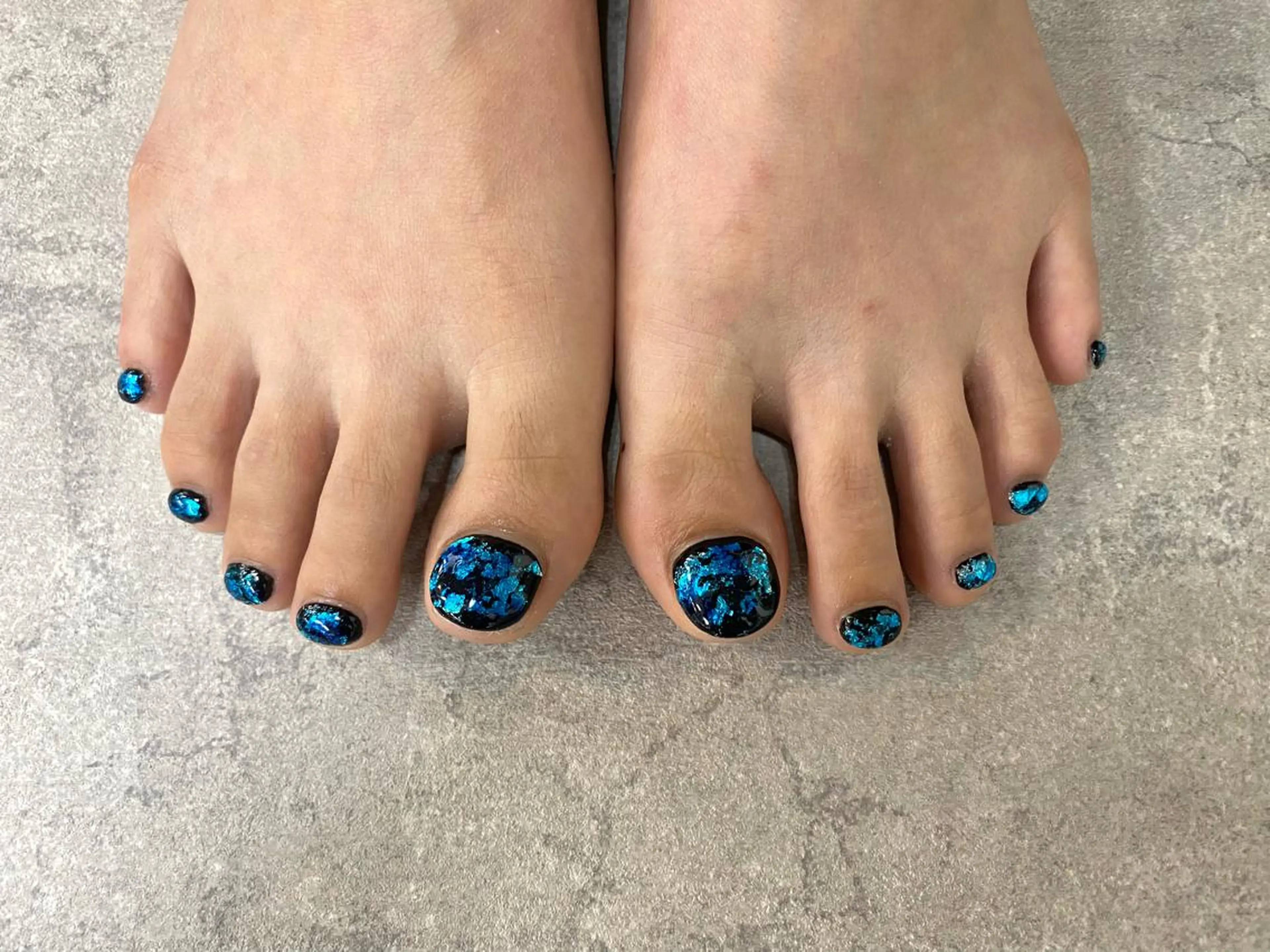 ネイル フットネイル フレンチネイル ジェルネイル ガラスフレンチ グラデーション フットネイル NUMAZAWA KASUMIのネイルデザイン