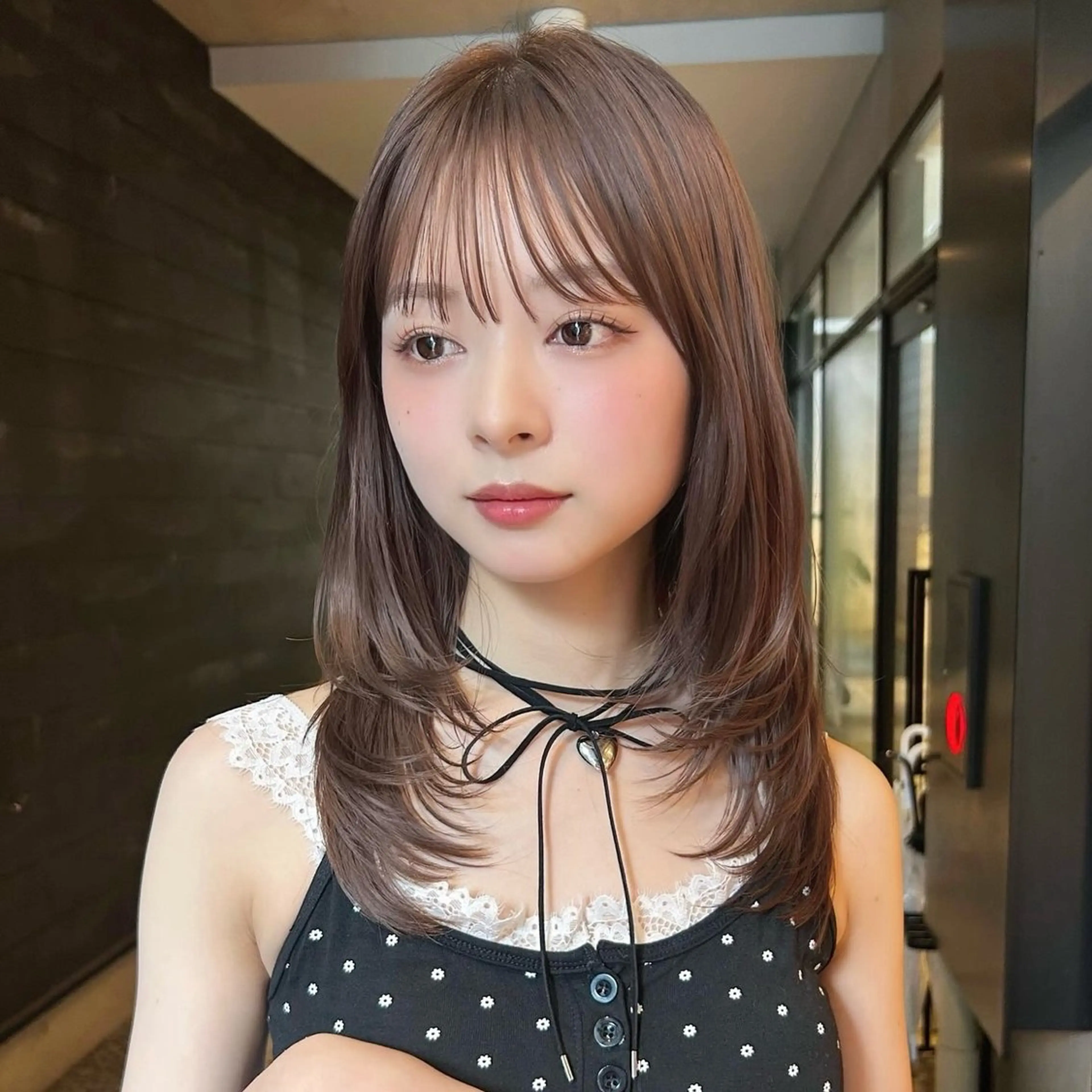セミロング ラベンダーベージュ カット ヘアカラー トリートメント 🌸透明感/レイヤー / 栗林 彩🌸のヘアスタイル