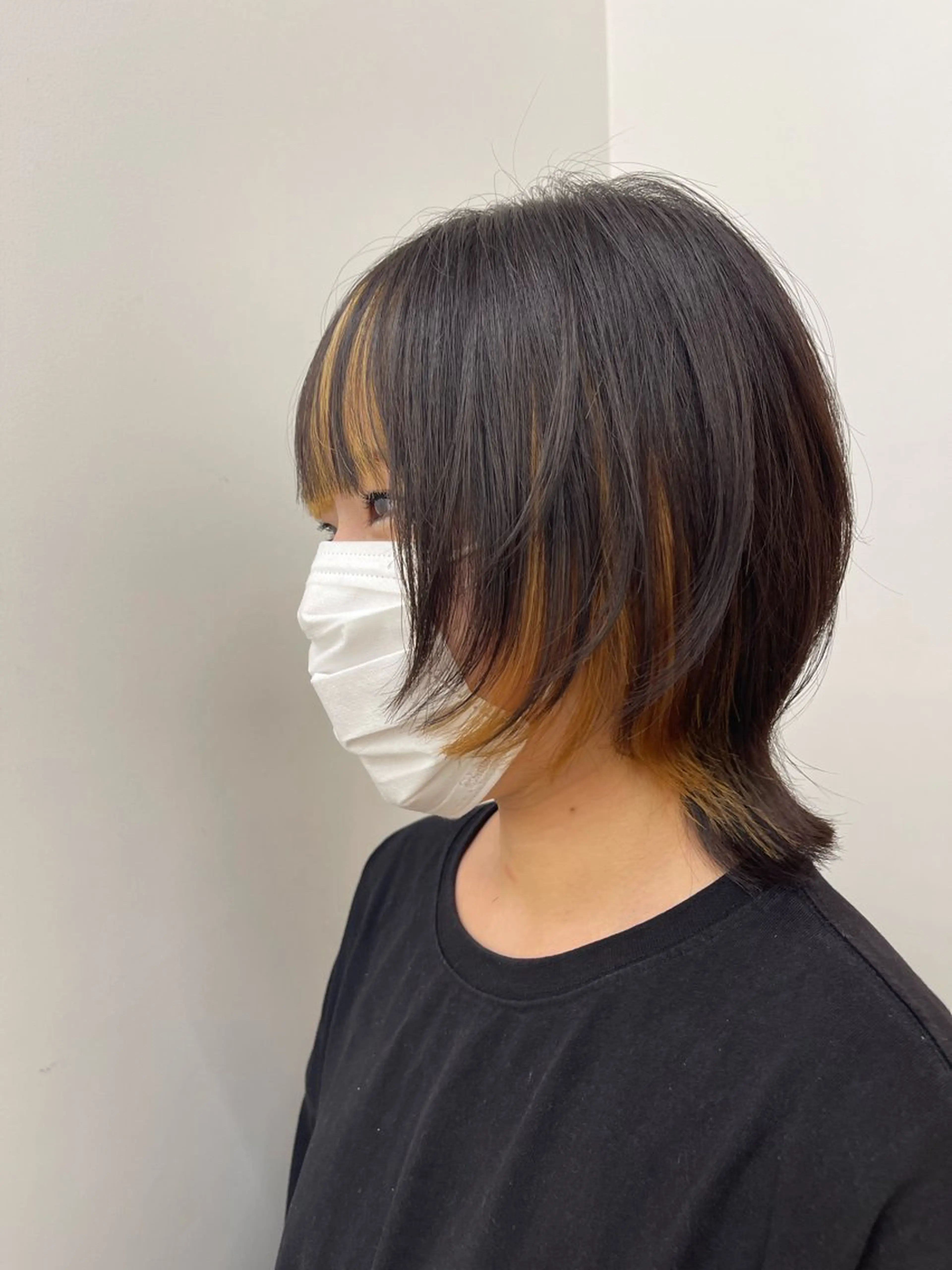 ミディアム レイヤーカット ウルフカット 蜂須賀🐝縮毛矯正 ストレートパーマのヘアスタイル
