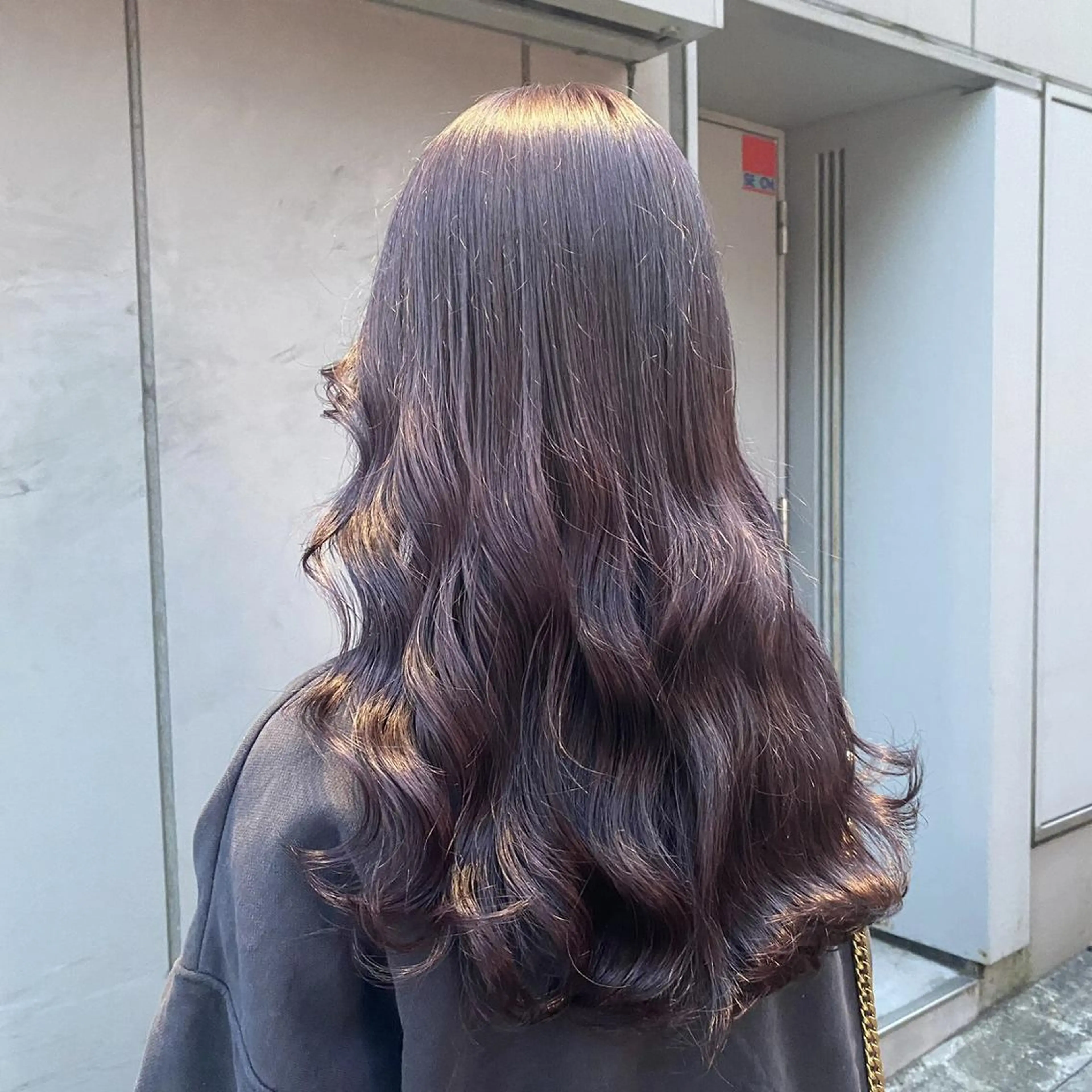 ロング カラー ハイトーンカラー 🦄レイヤーカットのヘアスタイル