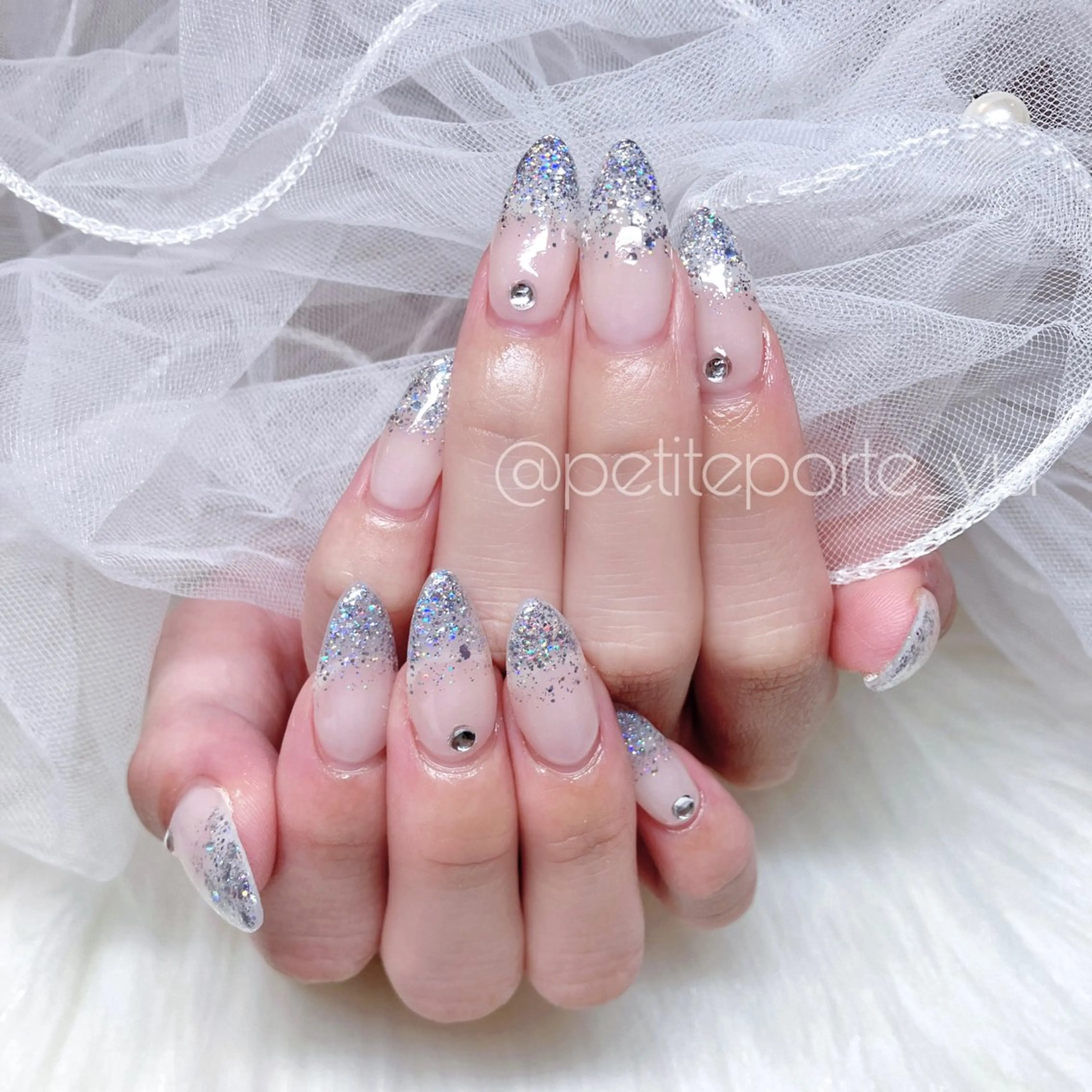 ネイル アートネイル ジェルネイル ラメ(グリッター) ラメグラデーション ワンカラーネイル ハンドネイル nailsalon petite porte所属・petite porteのネイルデザイン