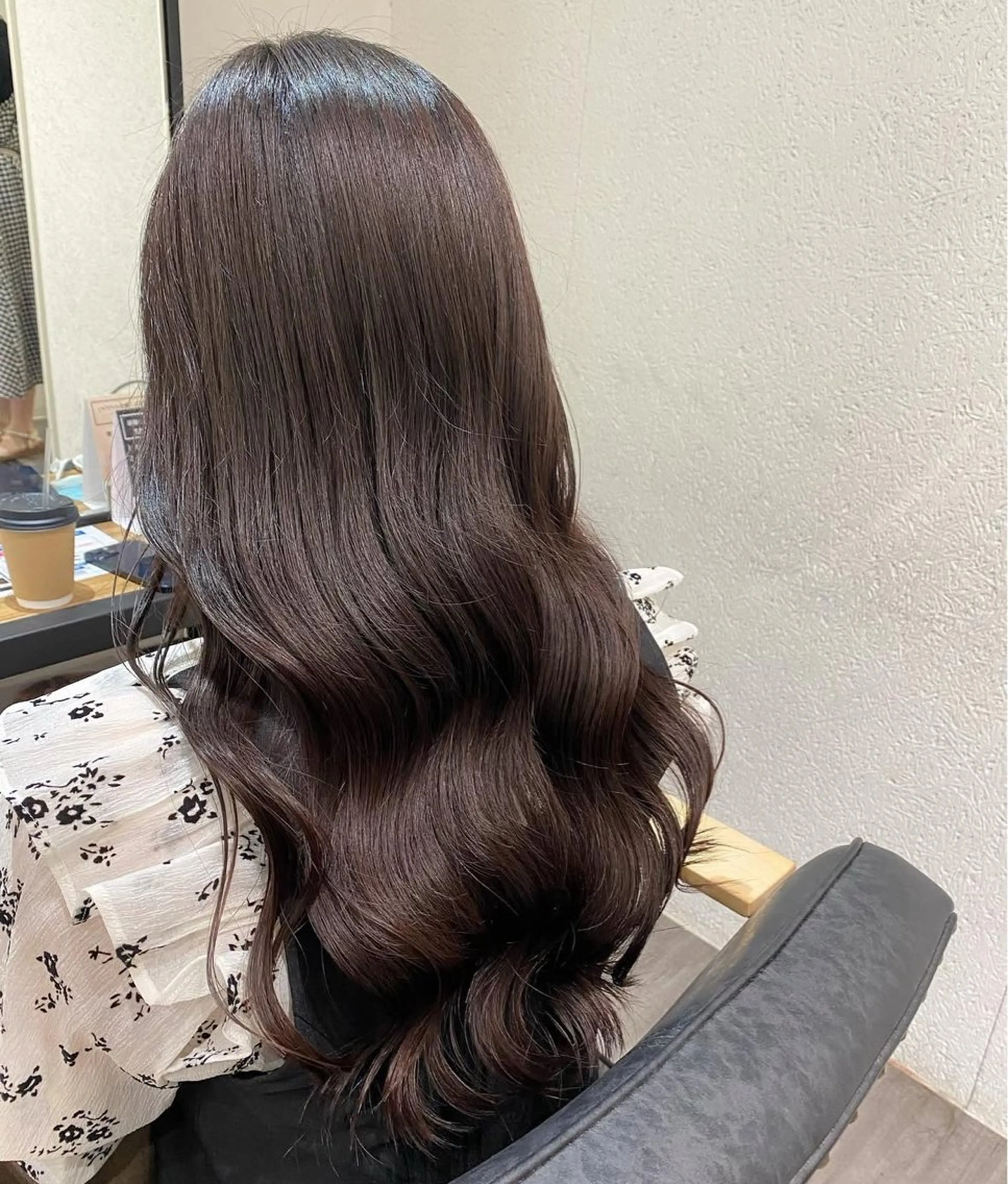 ロング カラー 生尾 虹水のヘアスタイル