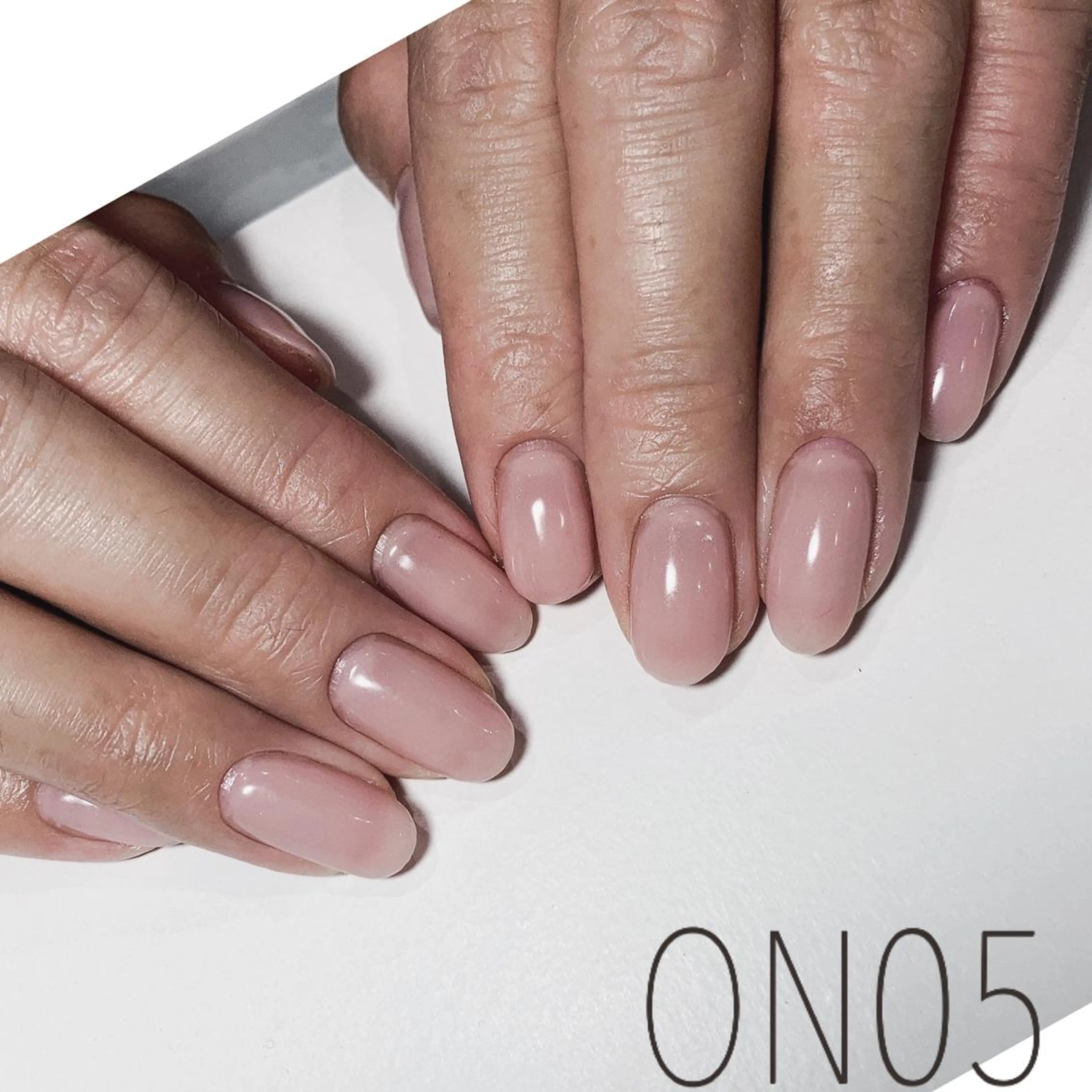 ネイル 園 寛子 （ネイリスト）のネイルデザイン