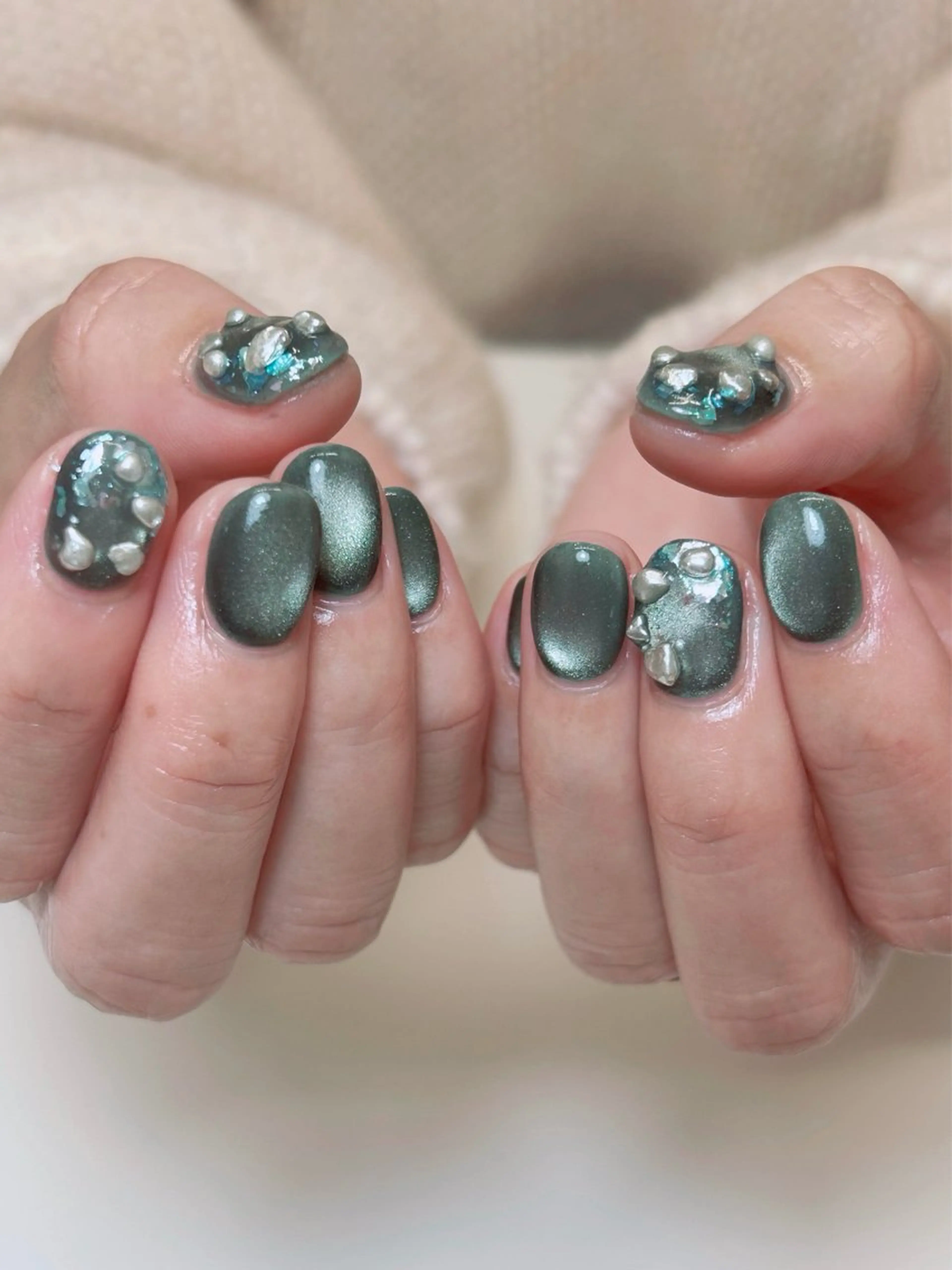 ネイル 透灯 TOUTOU所属・透灯 TOUTOU 🪄のネイルデザイン