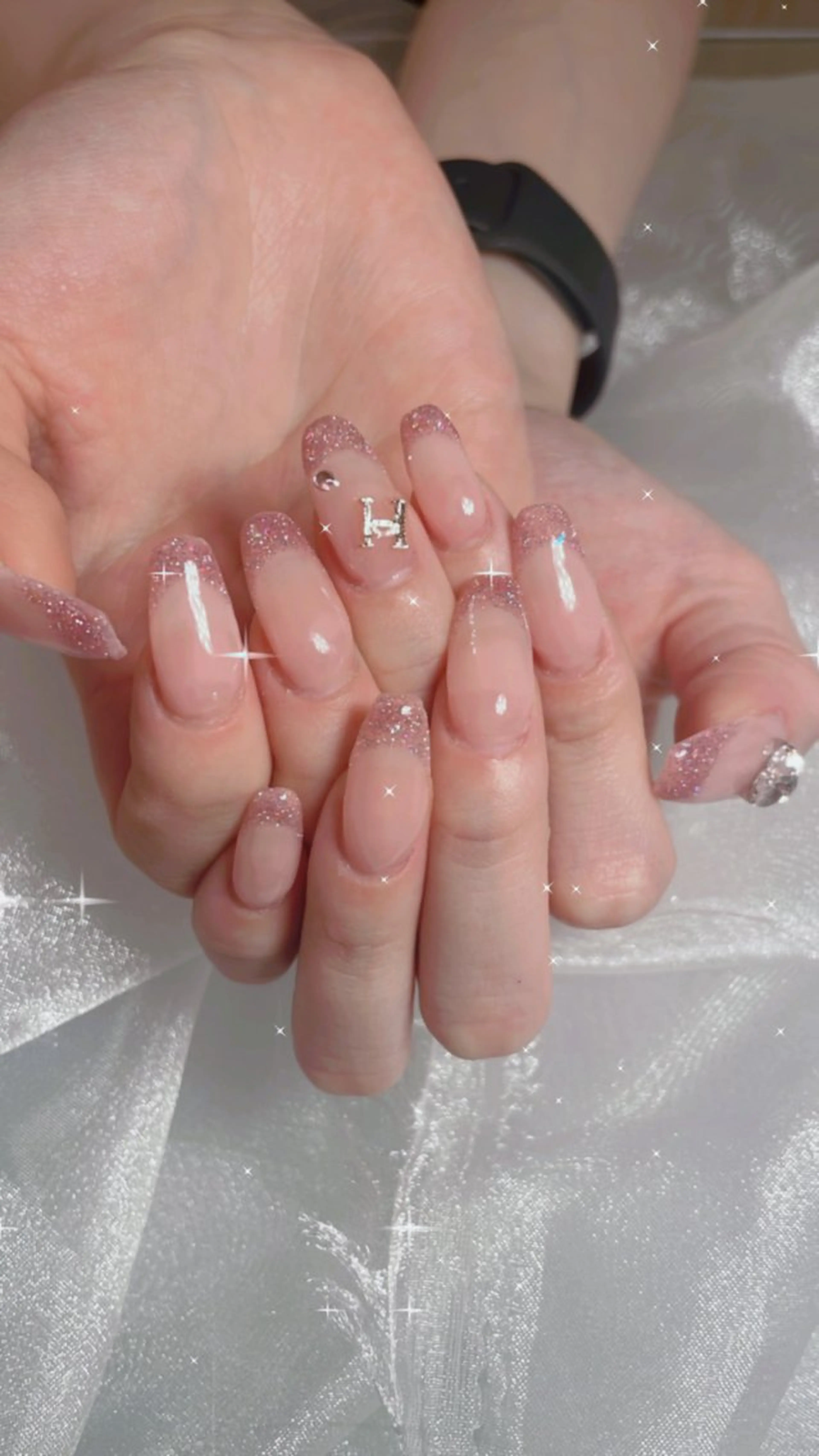 ネイル フラッシュネイル フレンチネイル ラメ(グリッター) ハンドネイル Peach所属・nail salon peachのネイルデザイン