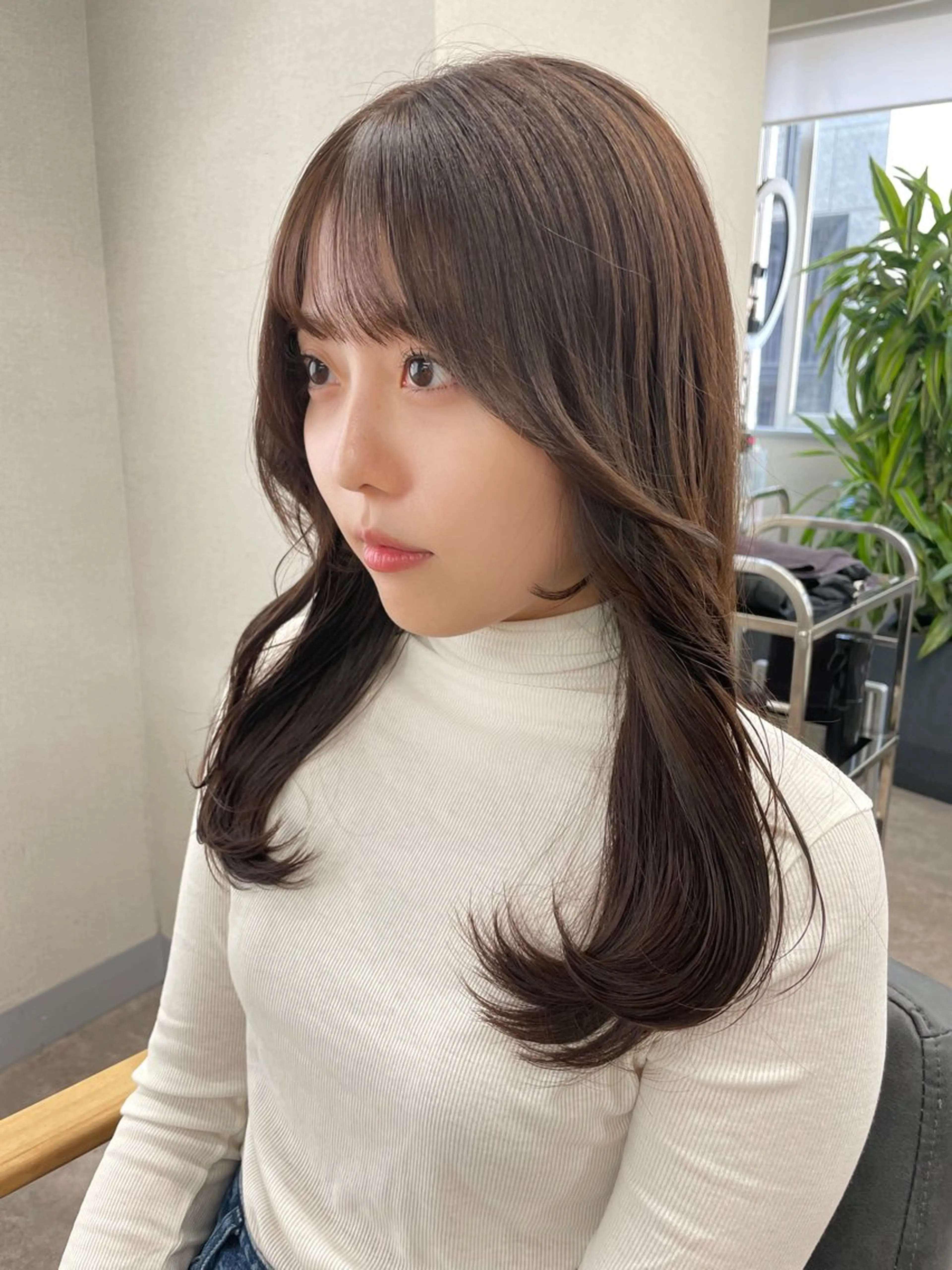 ロング カラー カット ヘアカラー トリートメント ヘッドスパ Qin shaire salon 原宿店所属・レイヤーカット 韓国ヘアayameのヘアスタイル