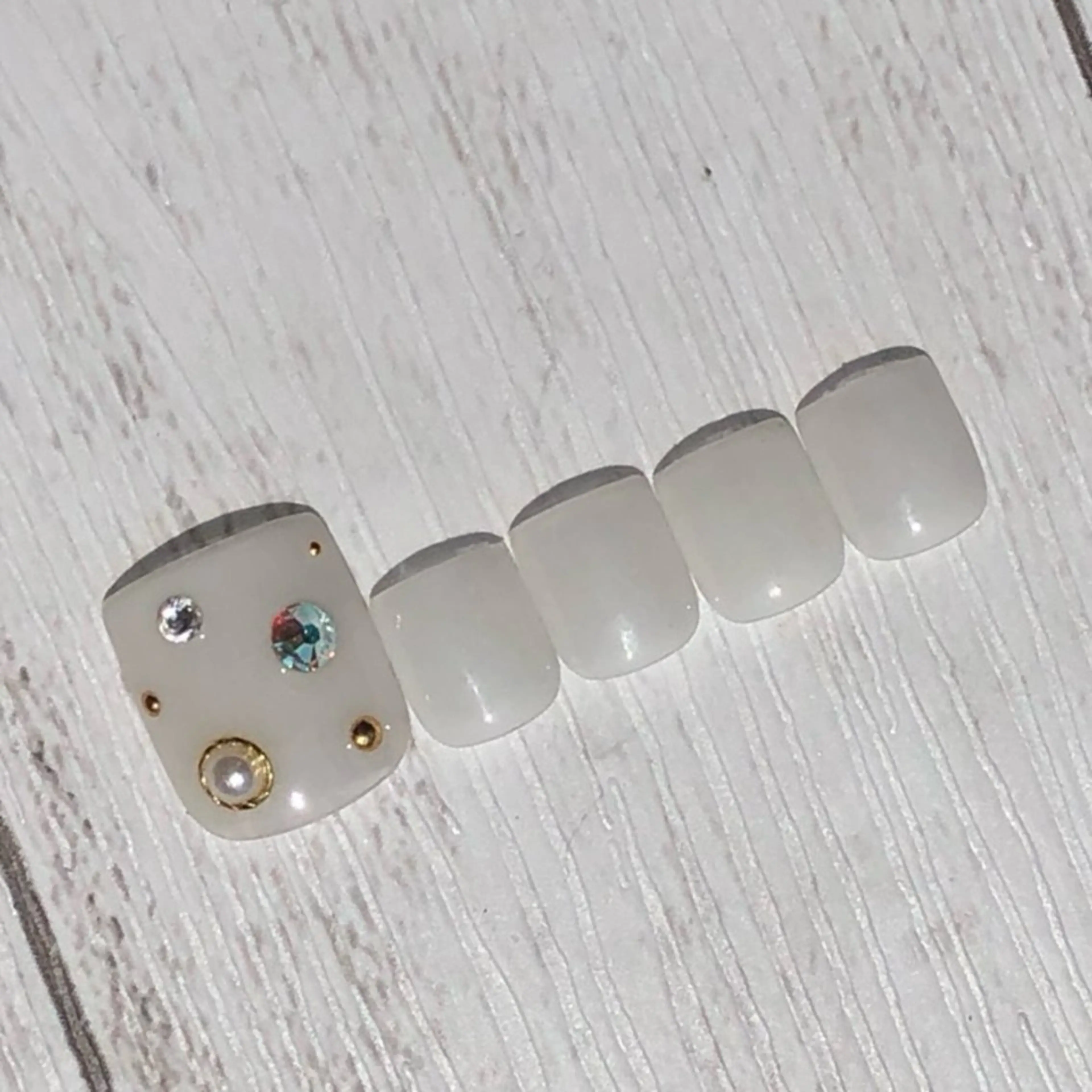 ネイル Aube Nail 佐藤のネイルデザイン