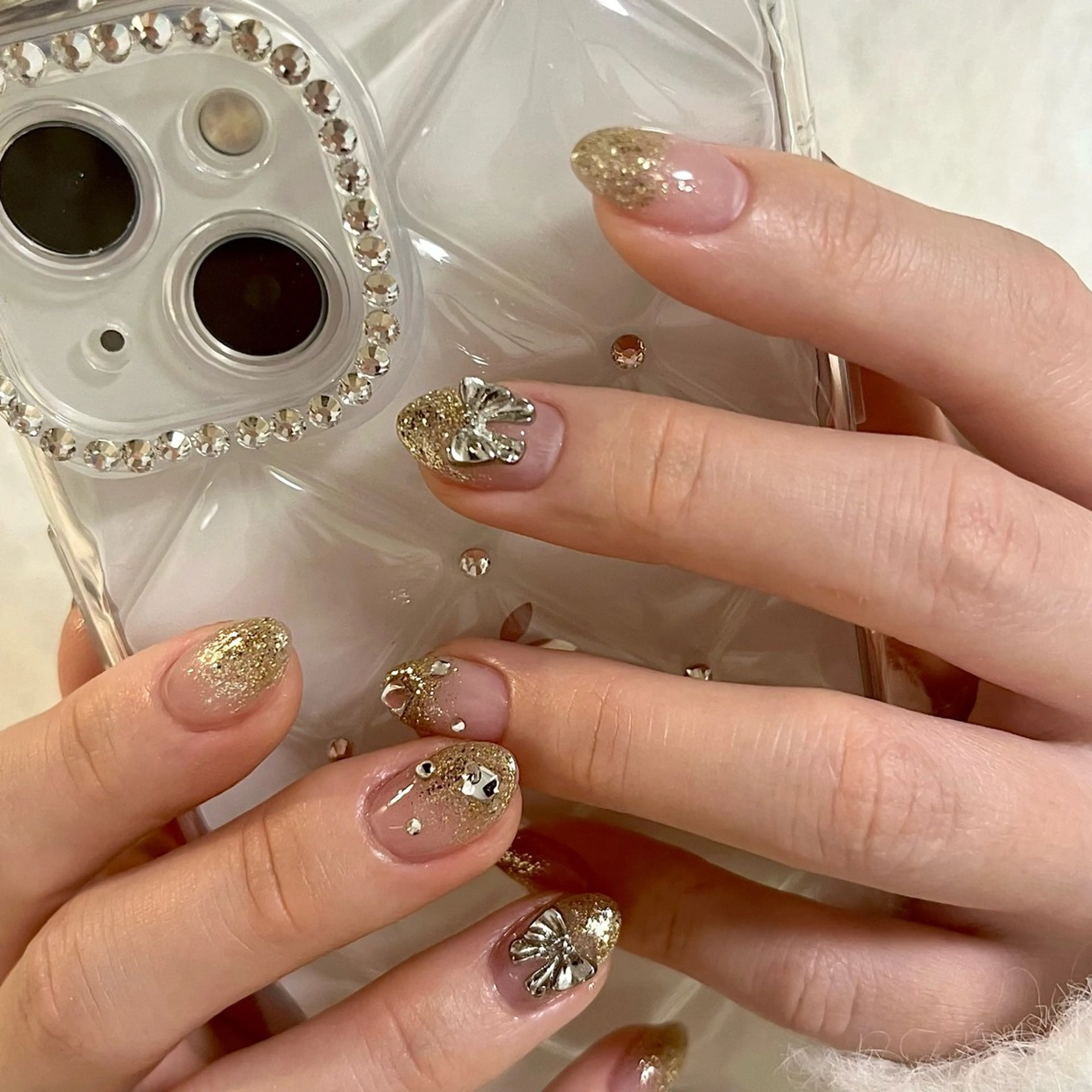 ネイル キラキラネイル 持ち込み 冬ネイル クリスマス ハンドネイル Chipi Nailのネイルデザイン