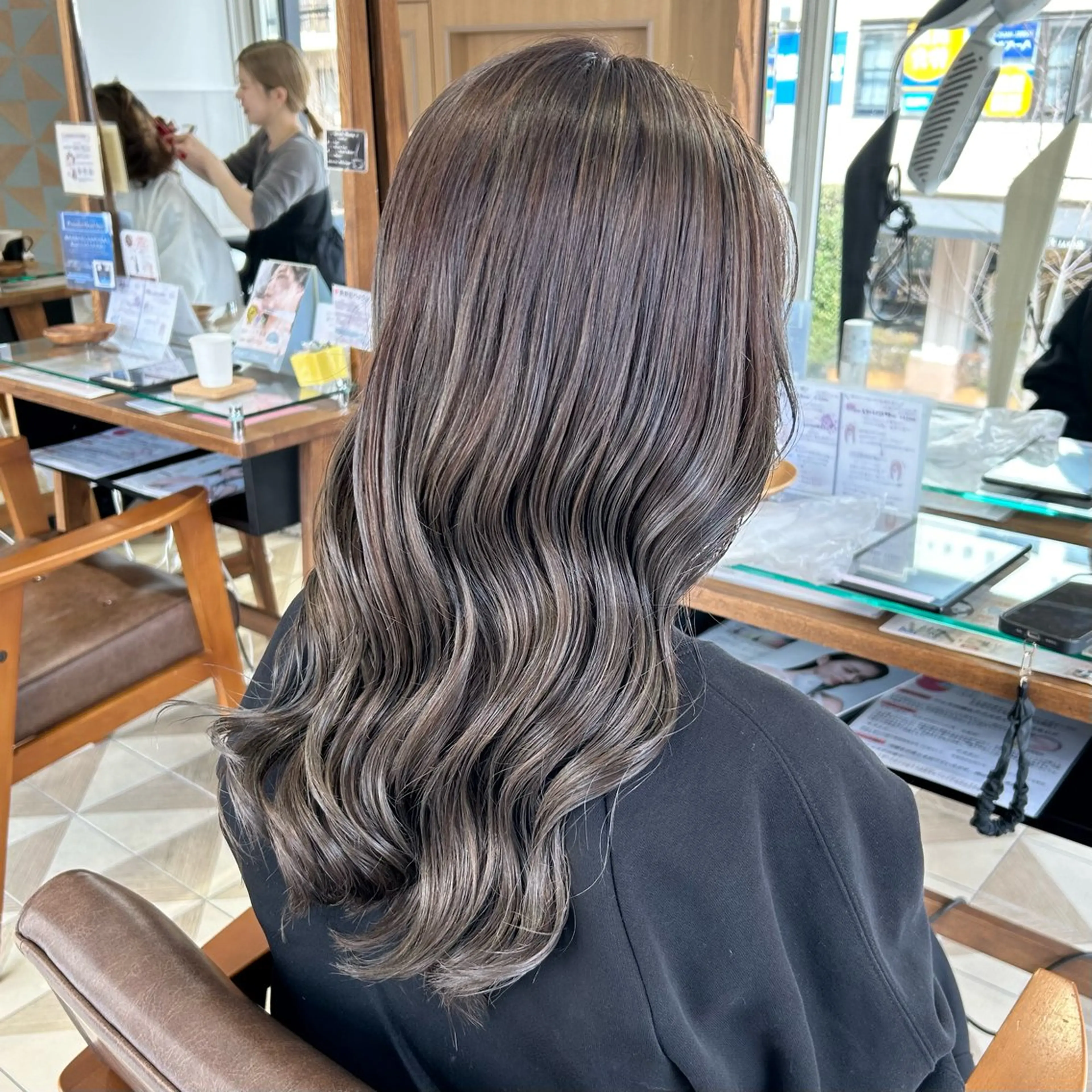 ロング カラー ヘアアレンジ カット ヘアカラー 吉水 彩乃 /ボブ/透明感カラーのヘアスタイル