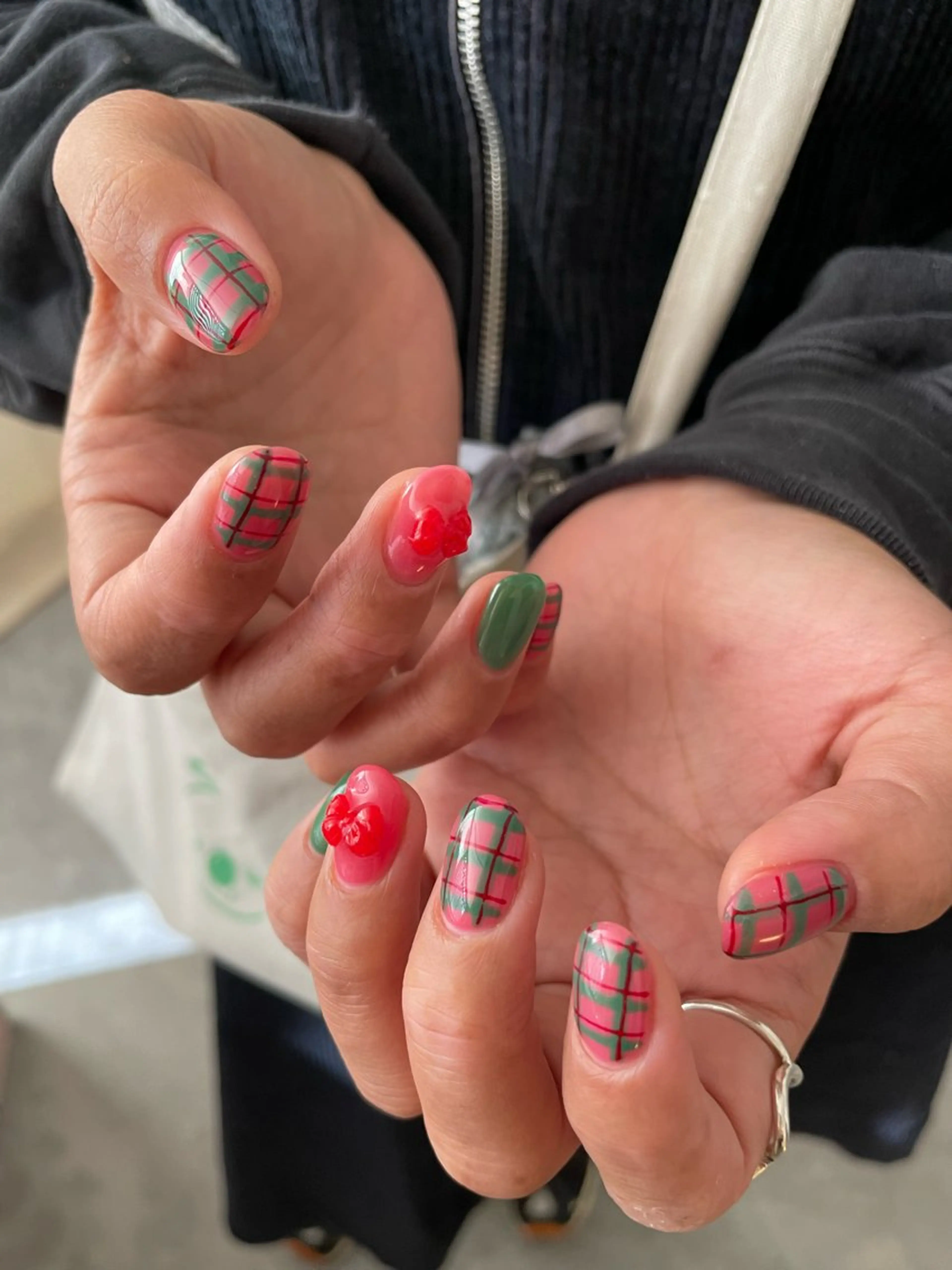 ネイル 冬ネイル クリスマス ハンドネイル roof nailのネイルデザイン