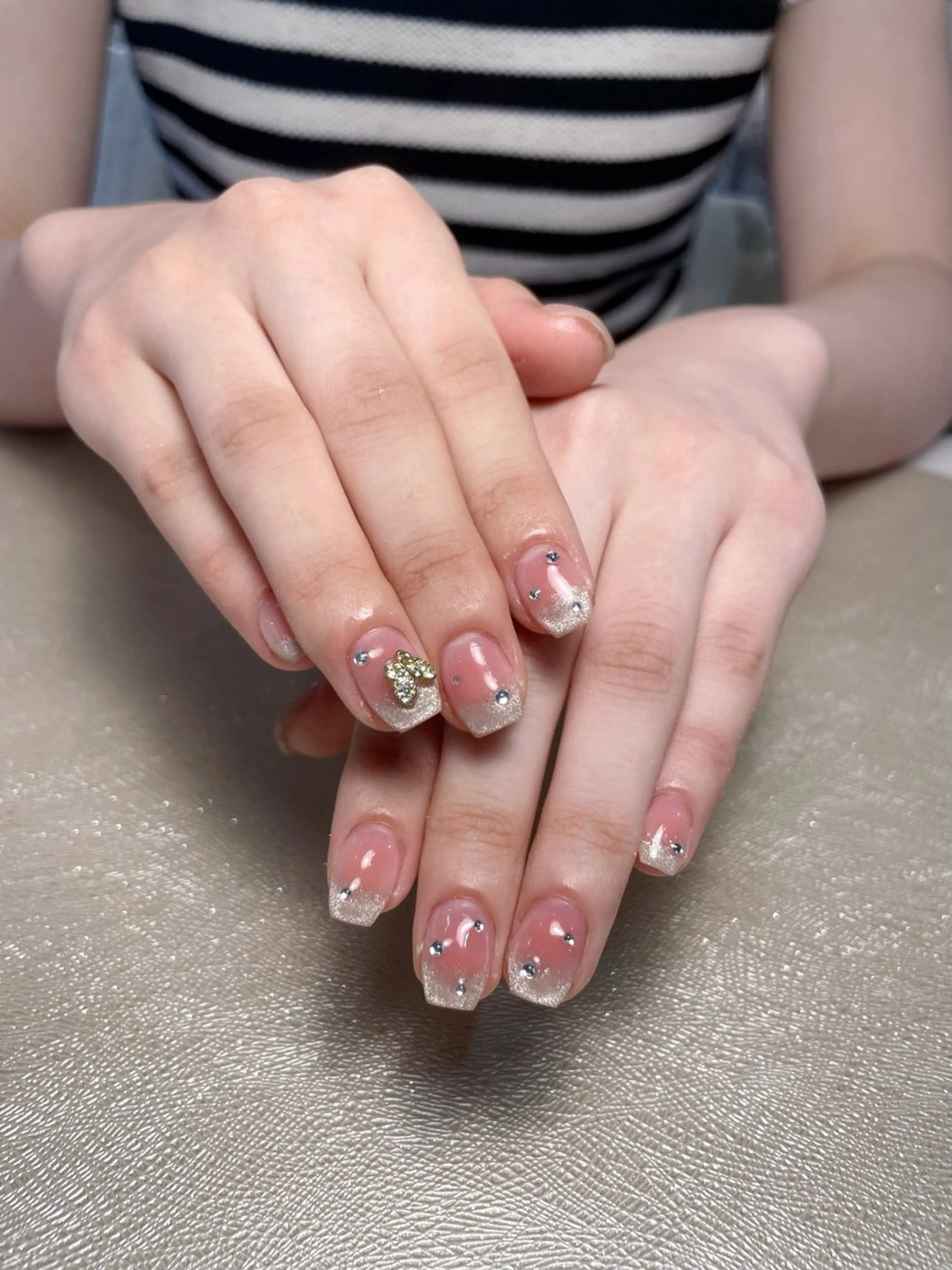 ネイル チークネイル DigNail Moeのネイルデザイン