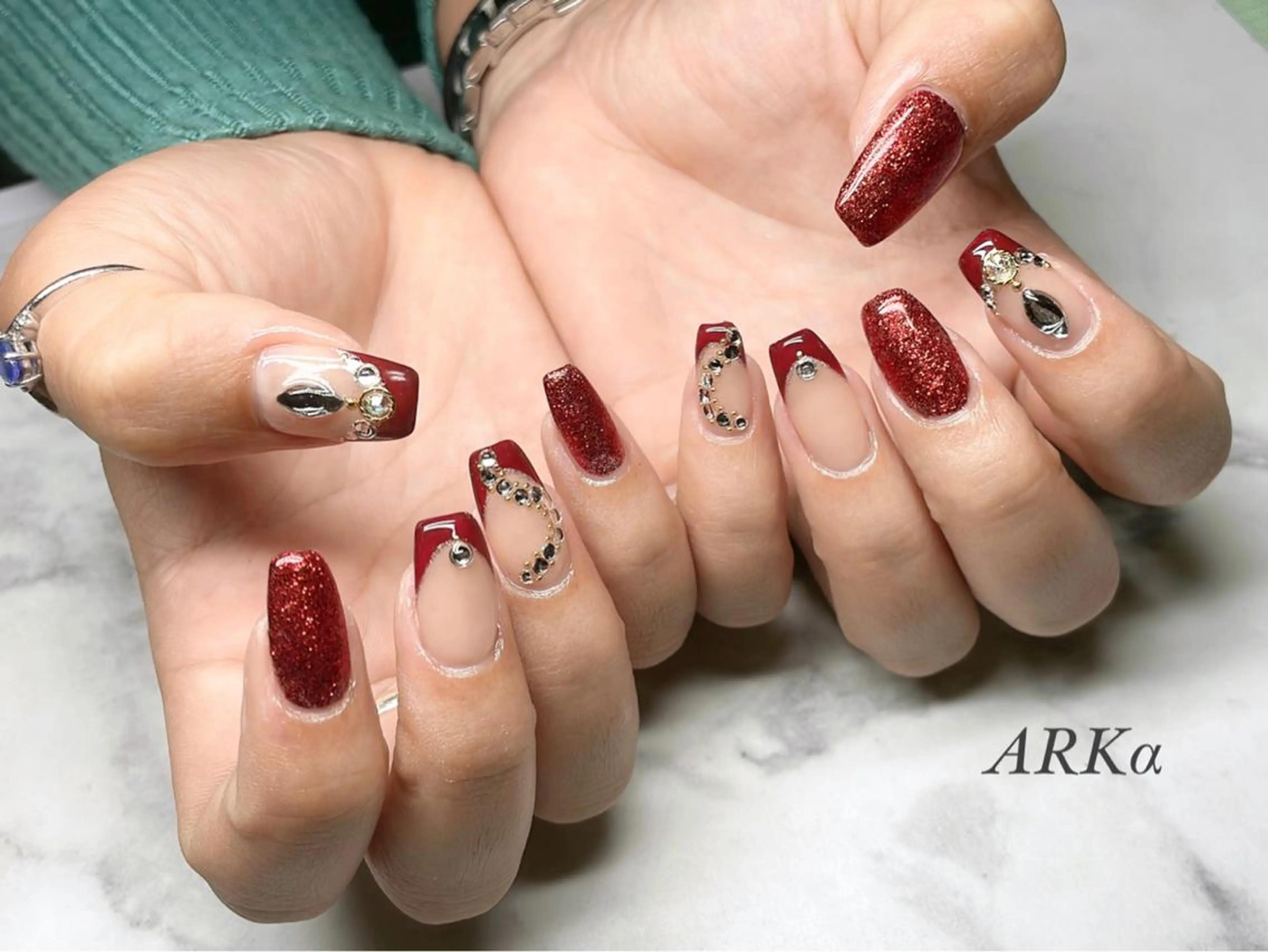 ネイル フレンチネイル ハンドネイル ARKα Nishiのネイルデザイン