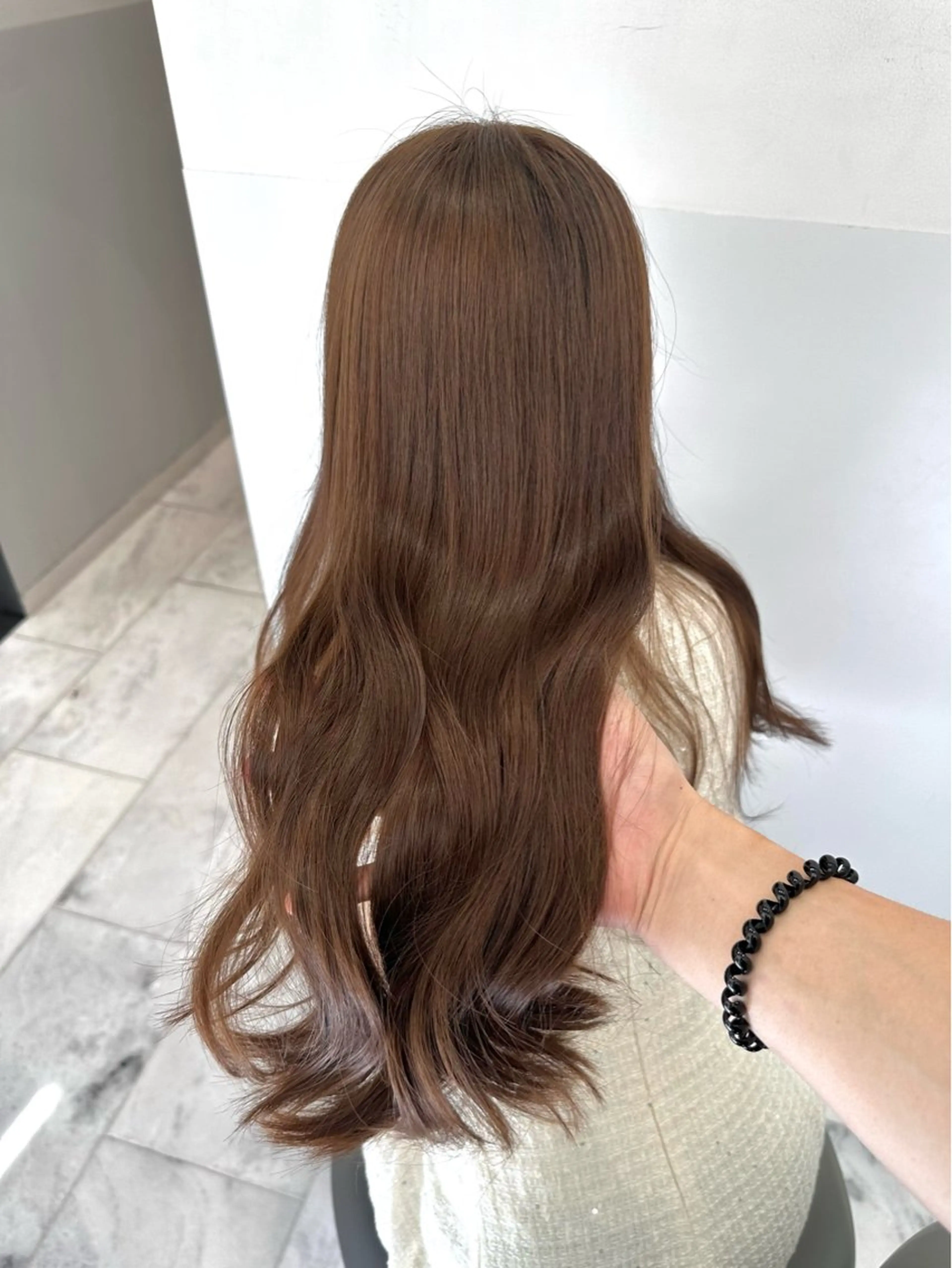 ロング カラー ベージュカラー ブリーチ ブラウンカラー ブラウンベージュ ブリーチなしカラー ヘアカラー トリートメント LUMO所属・矢野 晃平のヘアスタイル