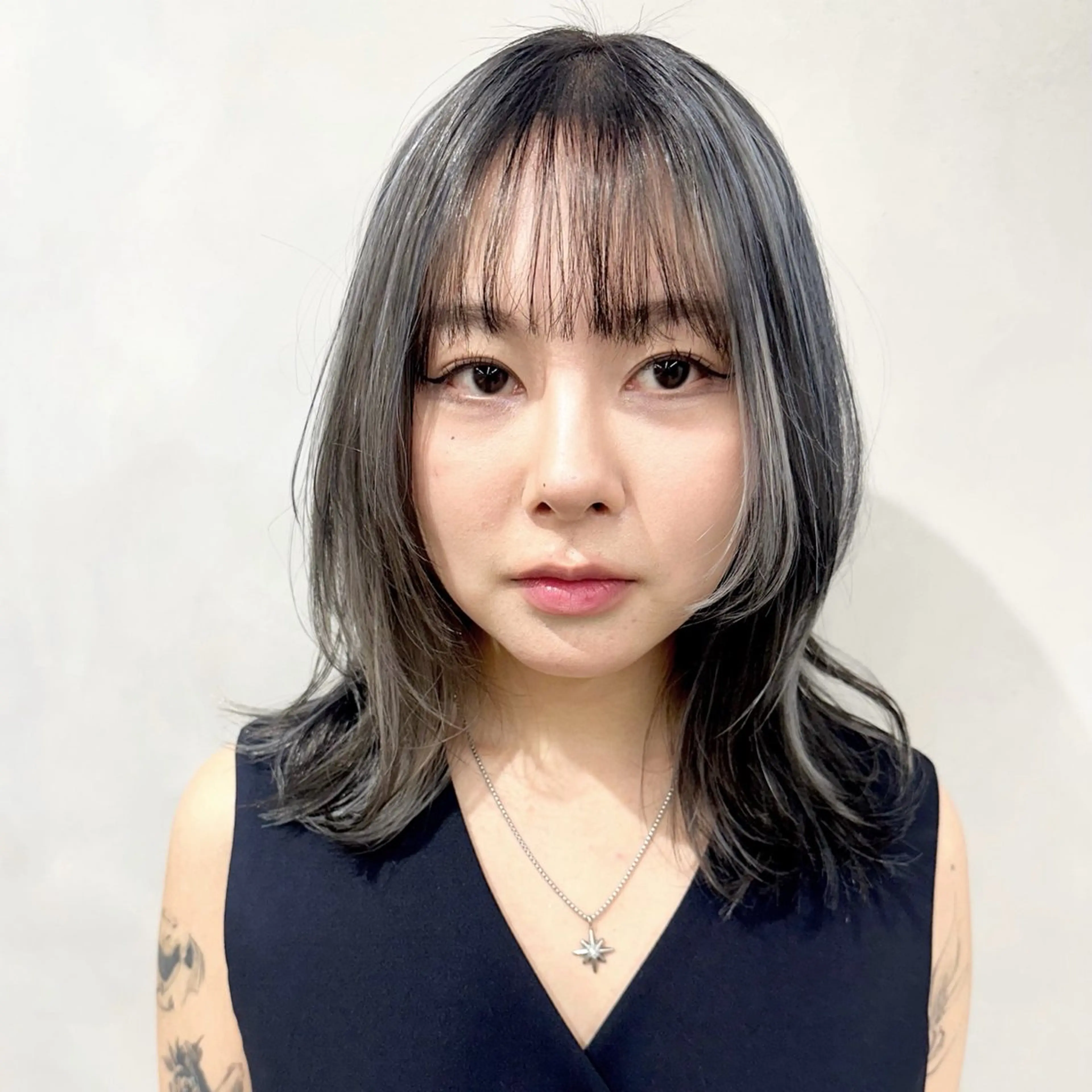 ミディアム カラー カット ヘアカラー トリートメント デザインカラー/パー マ🦖外岡咲希🦖のヘアスタイル