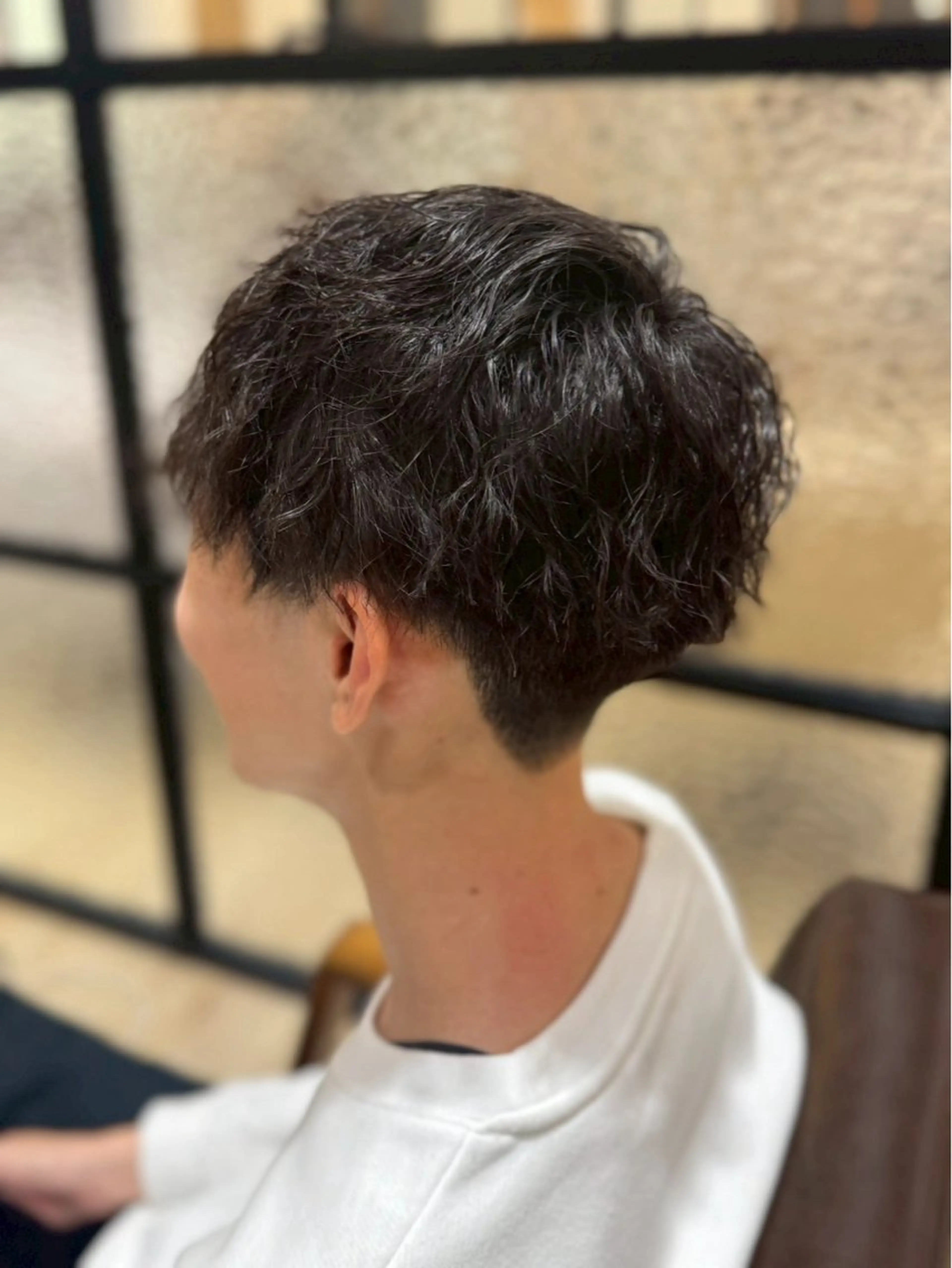 メンズ ヘアカラー 三輪 あおいのヘアスタイル