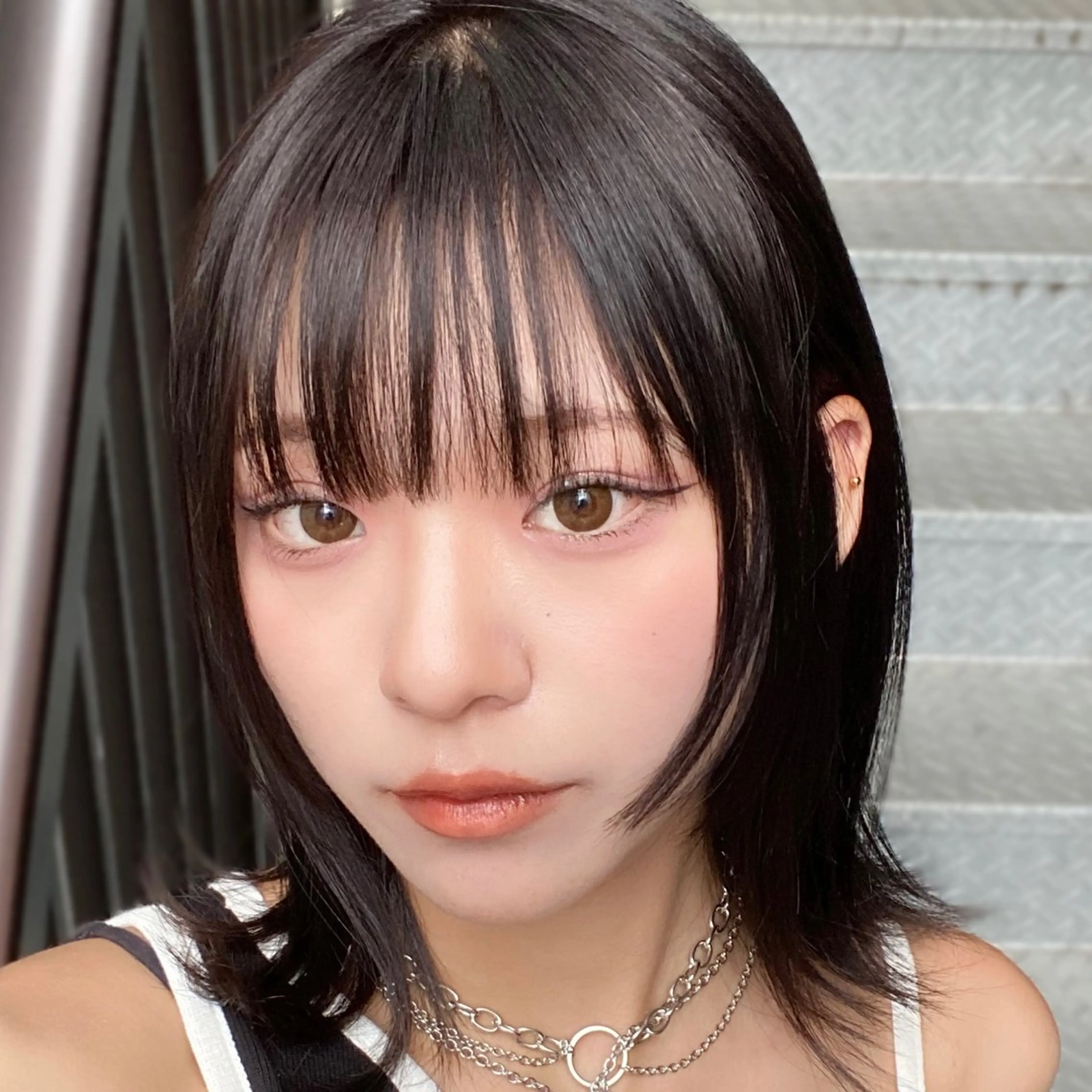 ミディアム カラー アッシュ アッシュブラック 黒髪 姫カット 韓国風ヘア ハッシュカット/縮毛 レイヤー/yukiのヘアスタイル