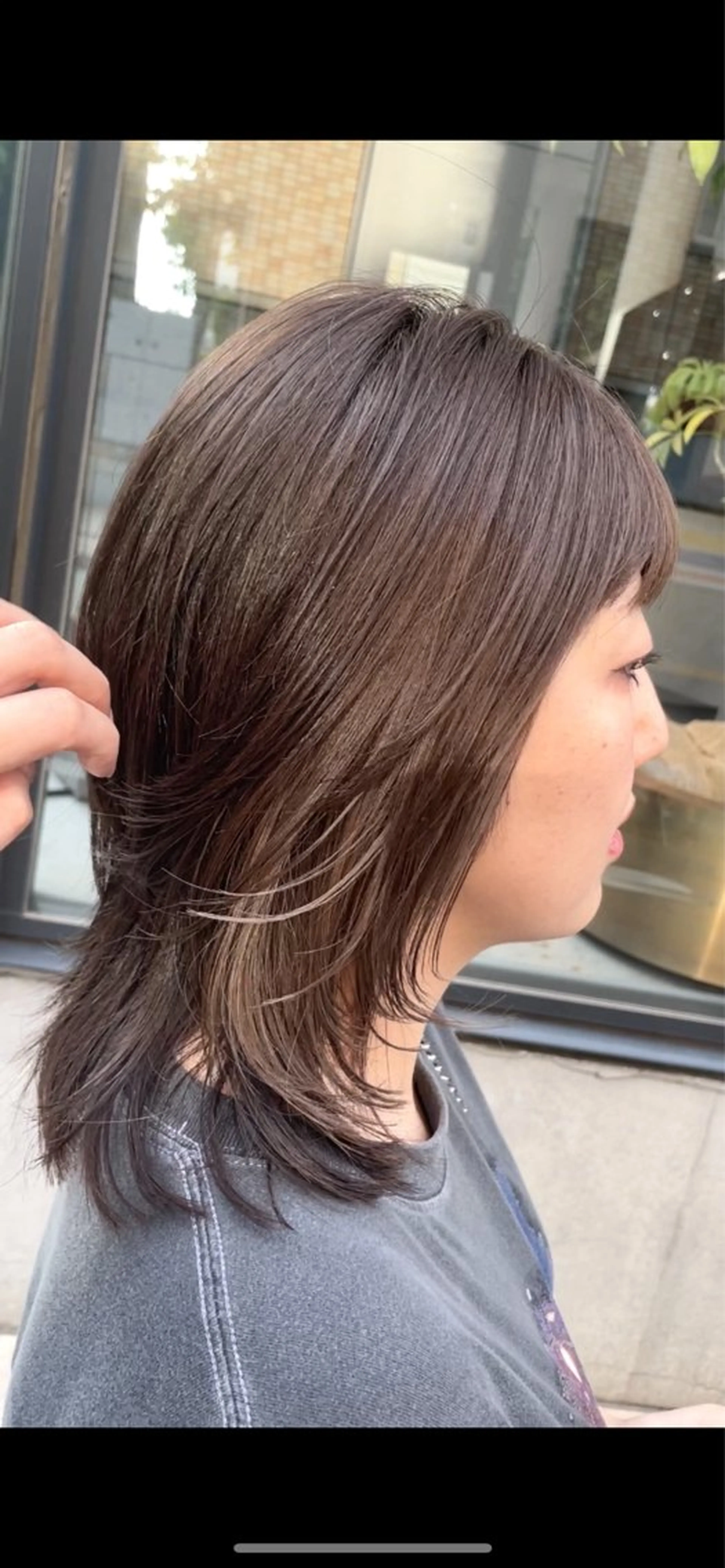 ミディアム カラー ベージュカラー インナーカラー レイヤーカット ウルフカット カット ヘアカラー トリートメント BEBE所属・ご新規様限定 透明感カラーKANAのヘアスタイル
