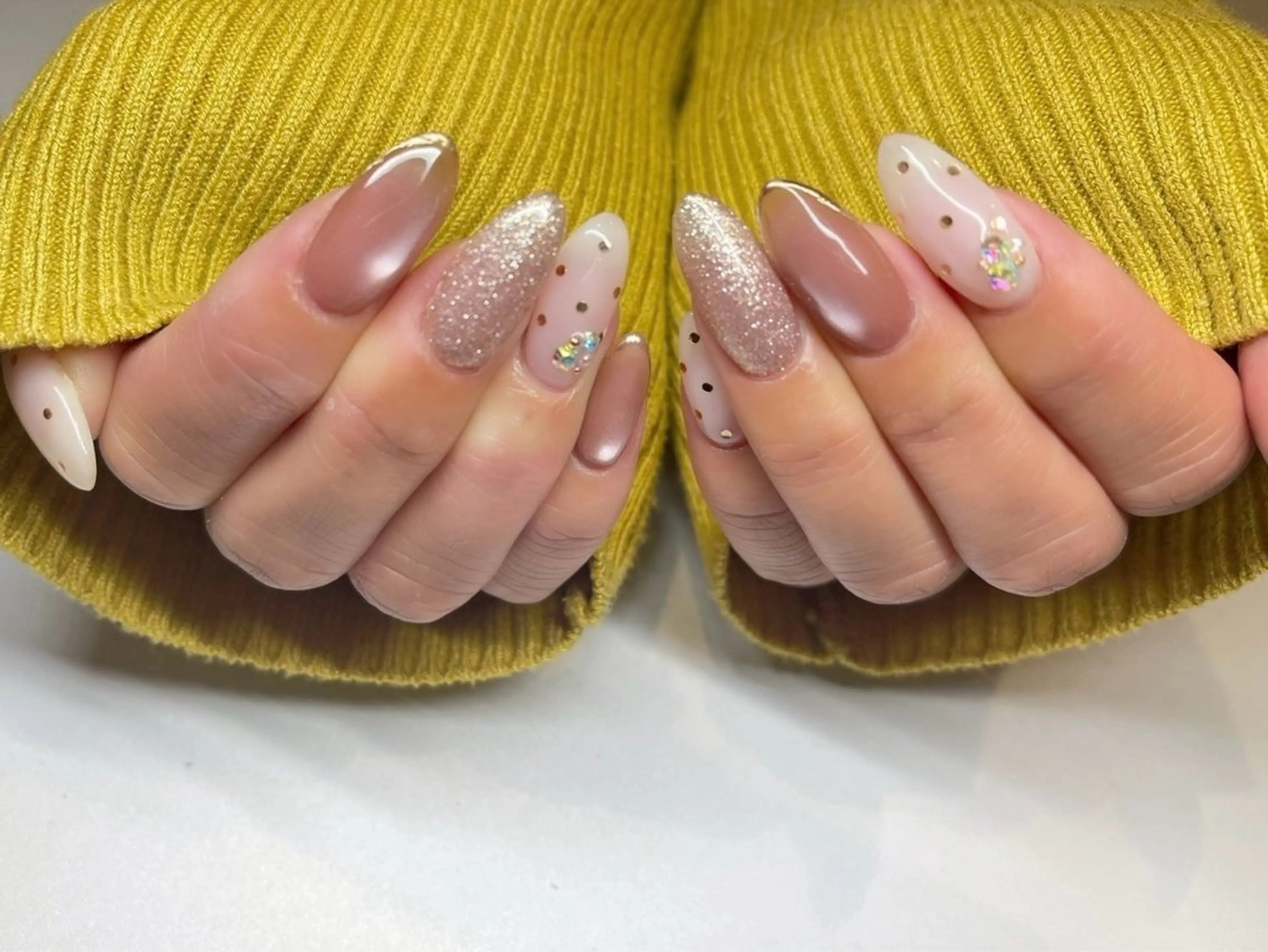 ネイル ハンドネイル Ravi 胡町のネイルデザイン