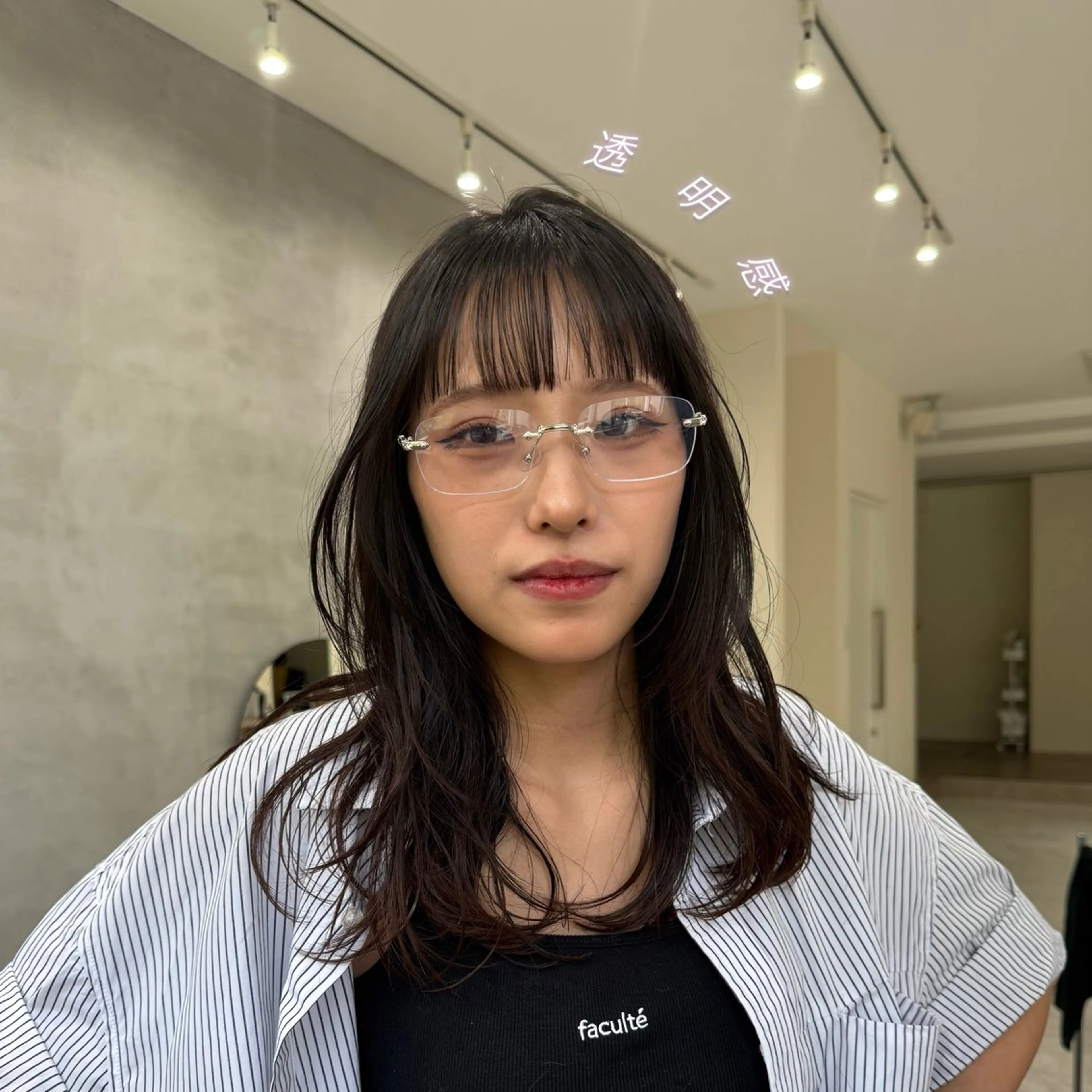 セミロング カラー レイヤーカット 似合わせカット カット ヘアカラー 暗髪/レイヤーカット /透明感/SUのヘアスタイル