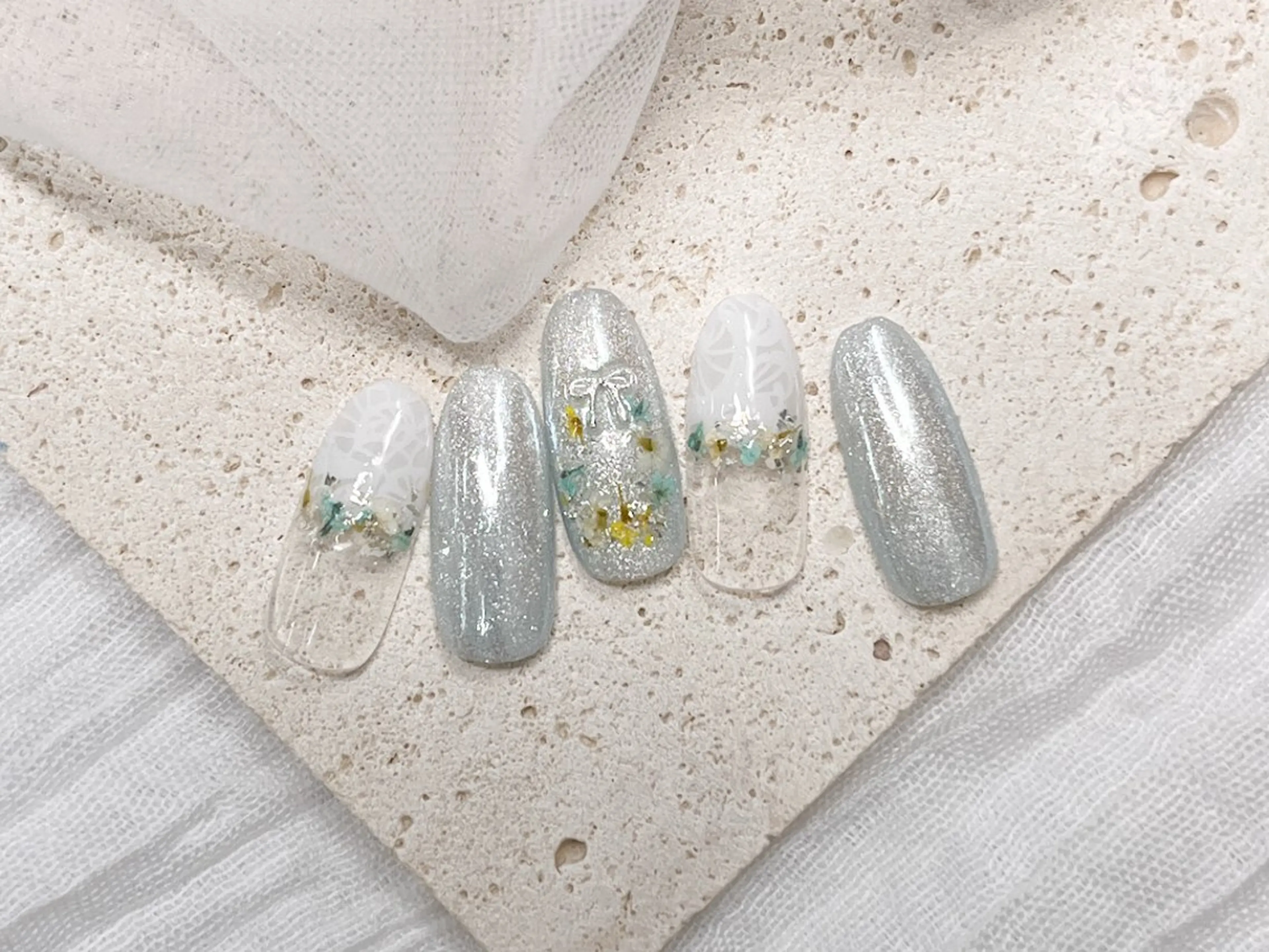 ネイル レース 春ネイル ハンドネイル NailSalon CutiePutiのネイルデザイン