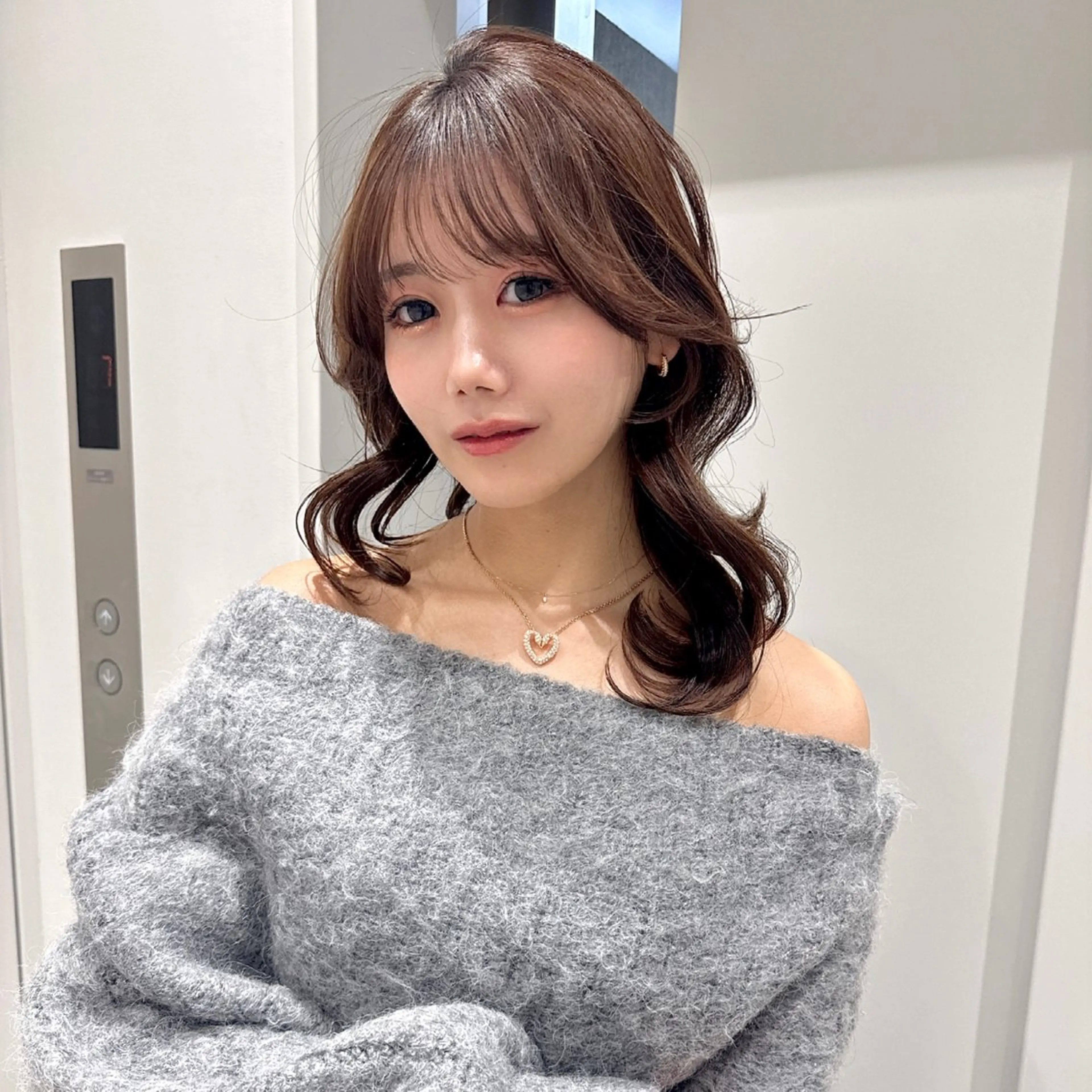 ミディアム レイヤーカット カット ヘアカラー 森 隆秀/韓国ヘアのヘアスタイル