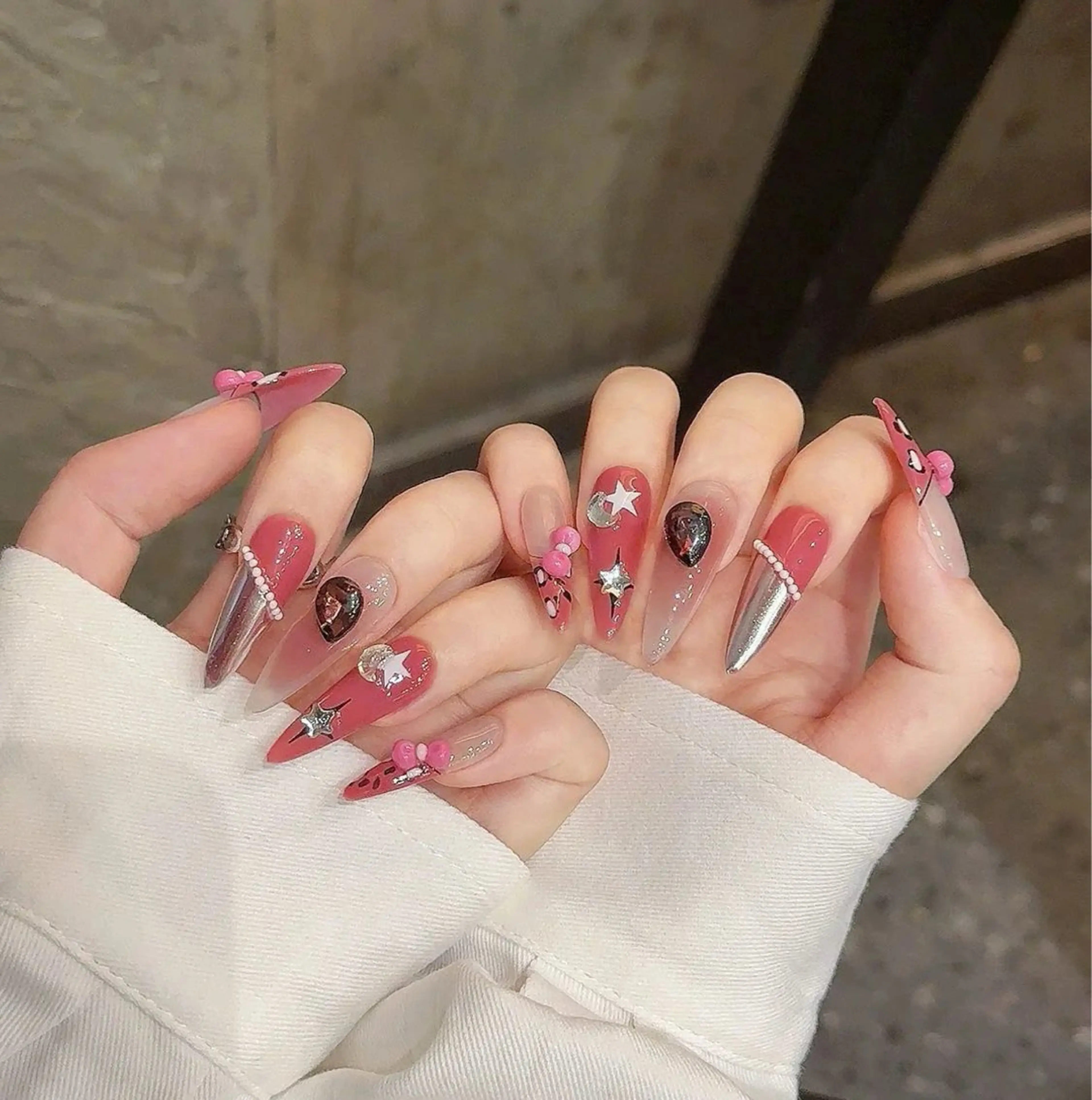 ネイル アートネイル ジェルネイル キラキラネイル 持ち込み ワンホンネイル ハンドネイル ハンドケア Panda chan Novaのネイルデザイン