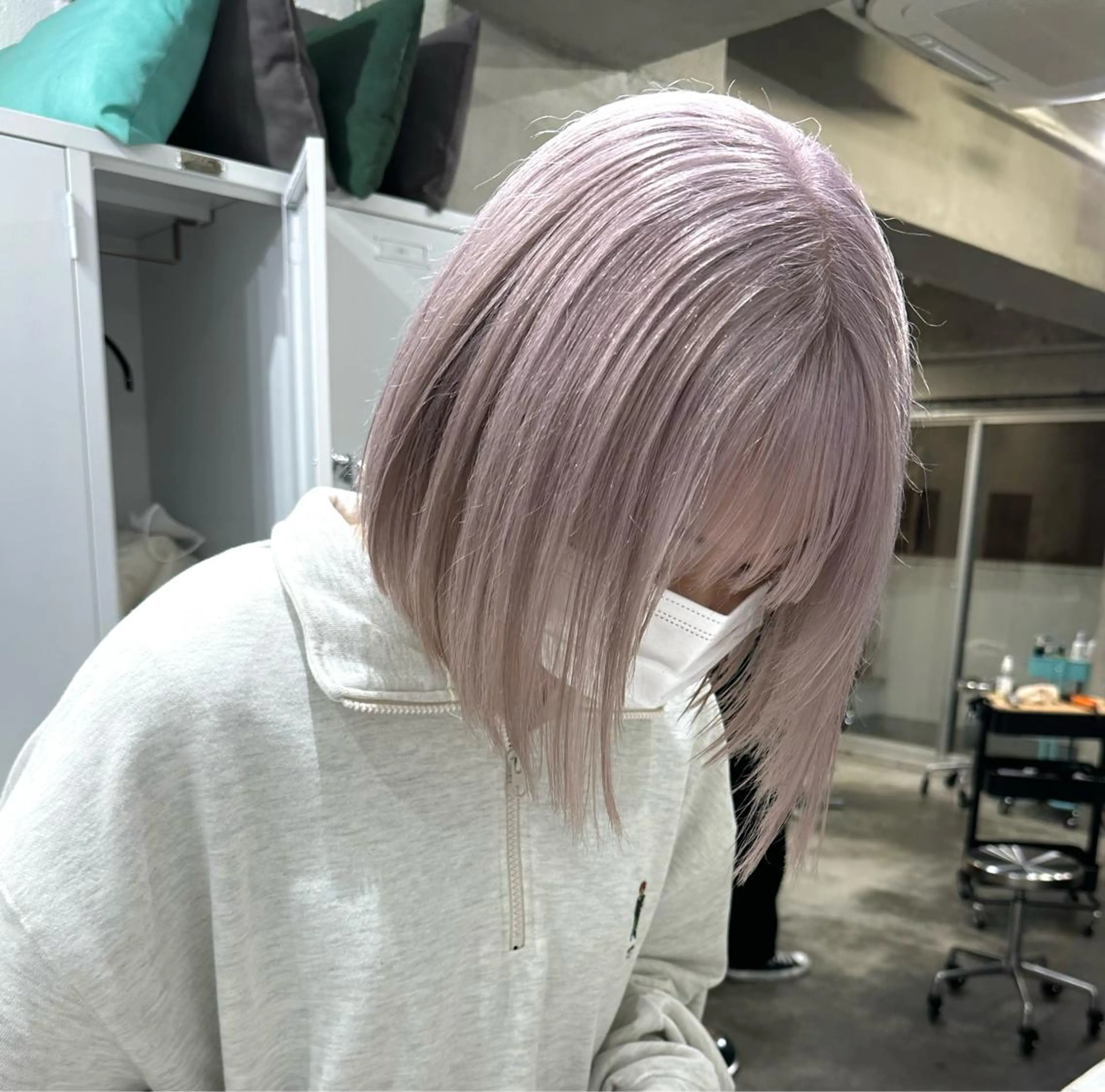 ショート カラー パーマ ヘアアレンジ メンズ 抜きっぱなしブロンド ササキカズマのヘアスタイル