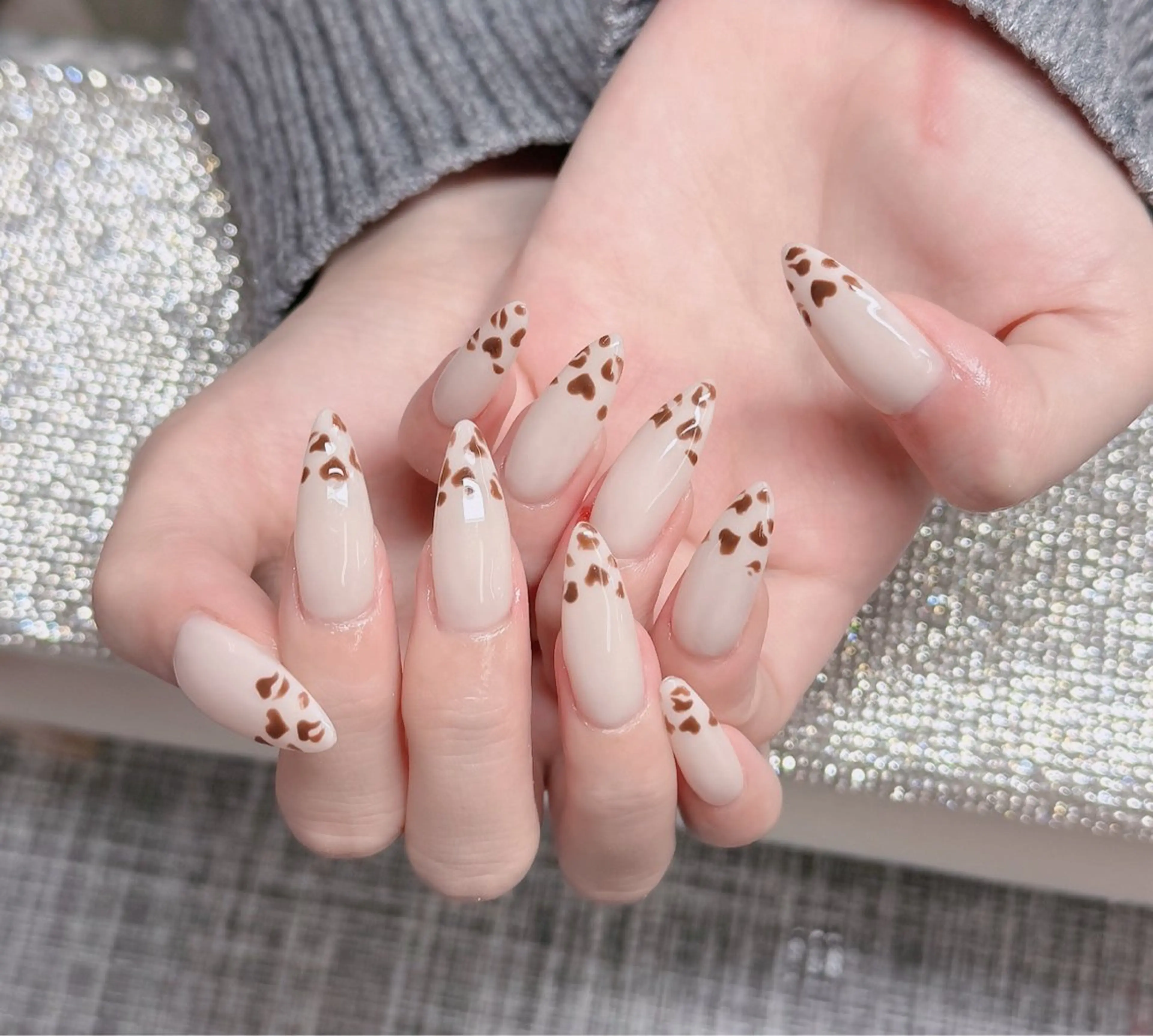 ネイル フレンチネイル ジェルネイル ガラスフレンチ ハロウィン ハート ハンドネイル H.baby Nail Salonのネイルデザイン