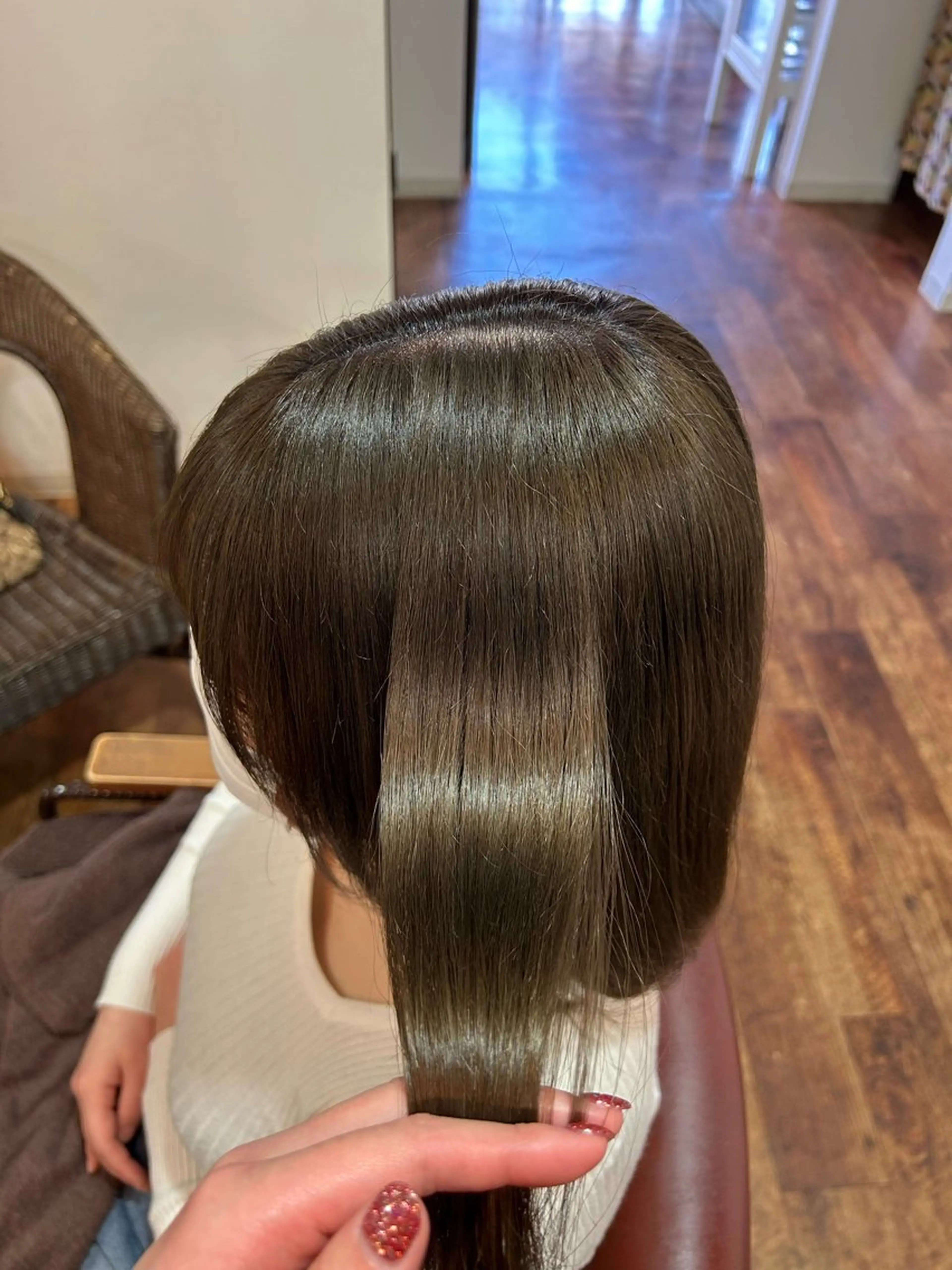 ミディアム カラー カット TOTAL BEAUTY Season所属・小林 瑞穂のヘアスタイル