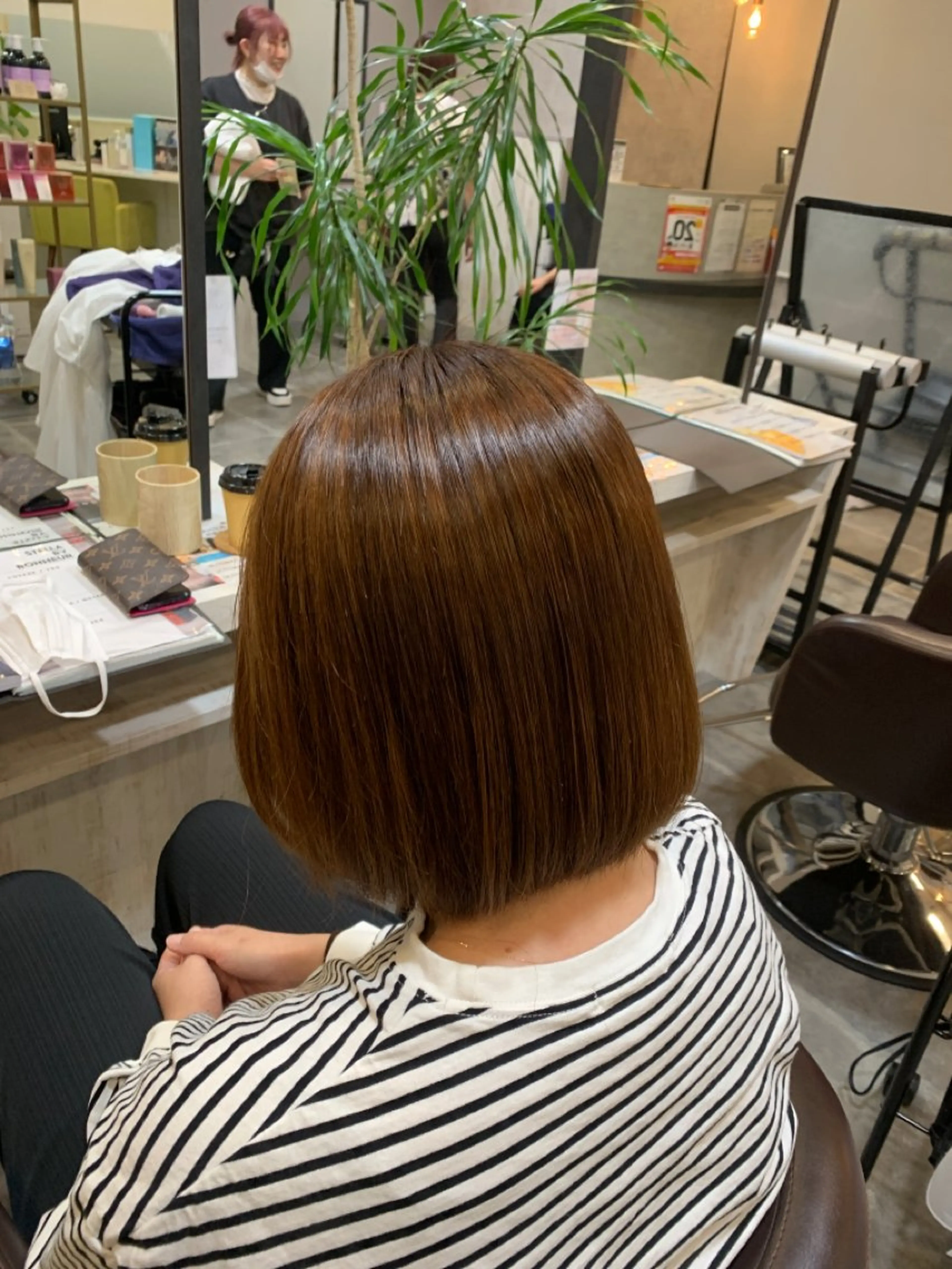 ショート ボブ/ポイントパ ーマ大阪梅田/みなみのヘアスタイル