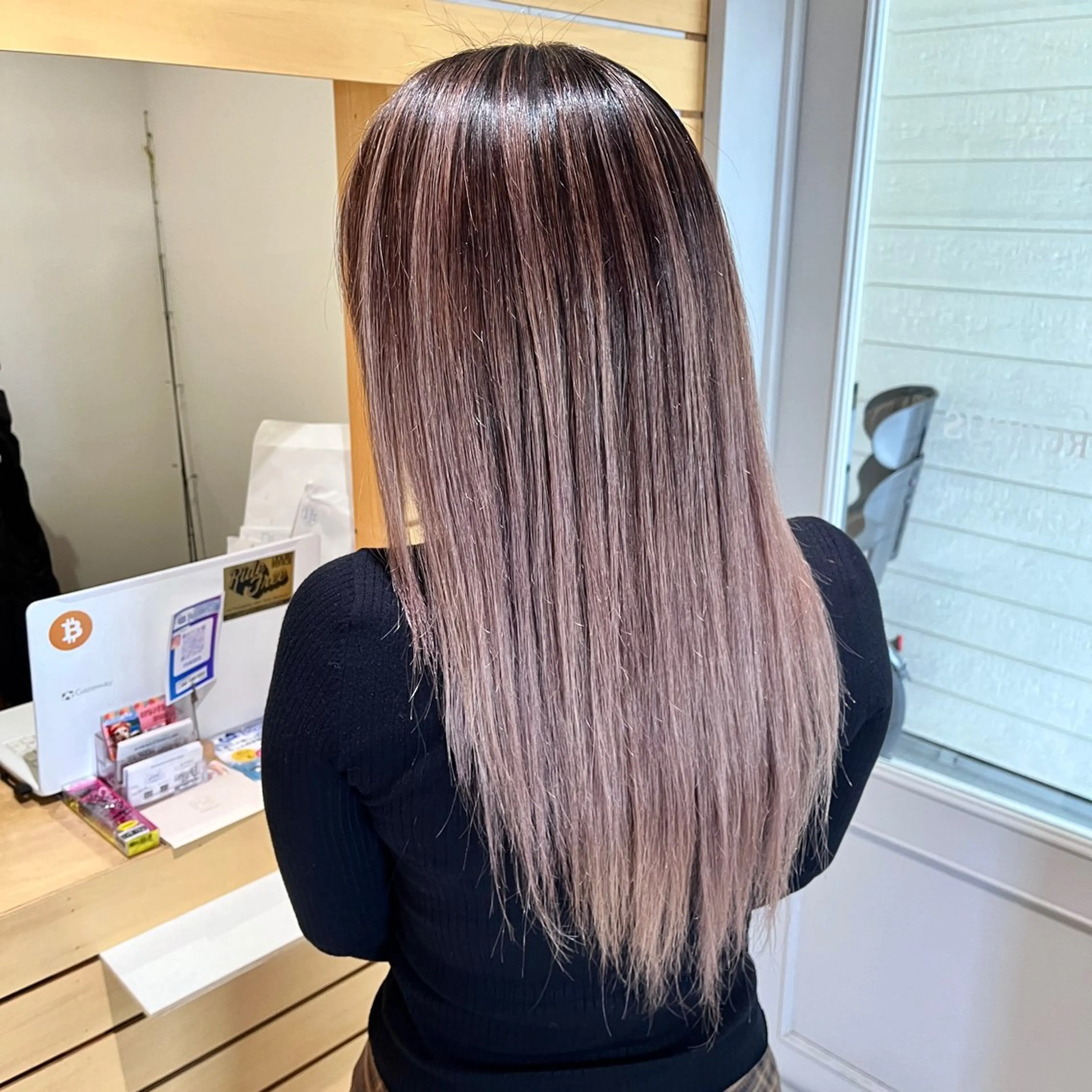 ロング カラー ブリーチ ヘアカラー トリートメント ヘアセット RUBEUS【ルベウス】所属・✨艶々カラー🎨 杉本賢人のヘアスタイル