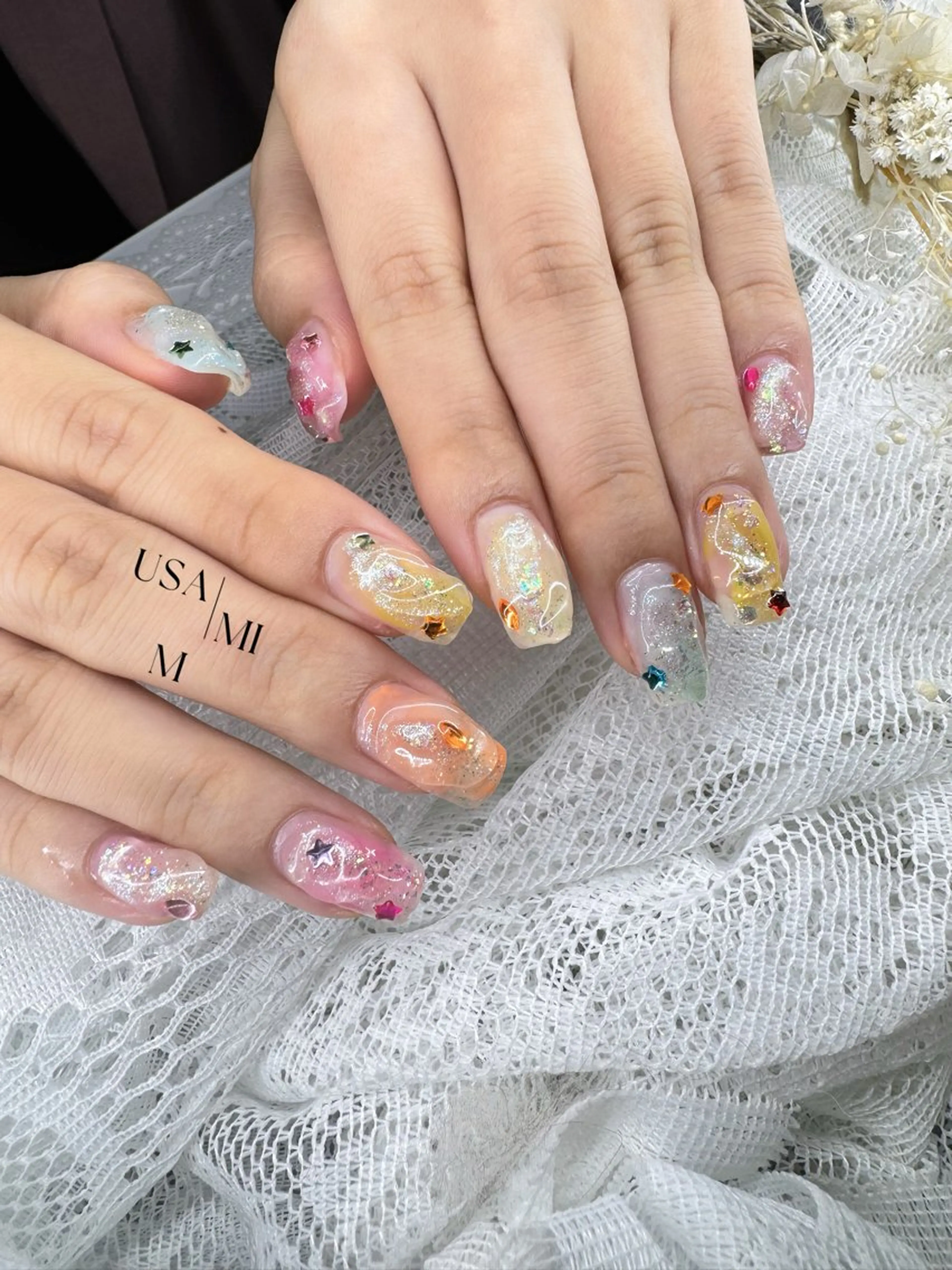 ネイル ハンドネイル 💕🐰うさみみ🐰 💕猫と触れ合い✨のネイルデザイン