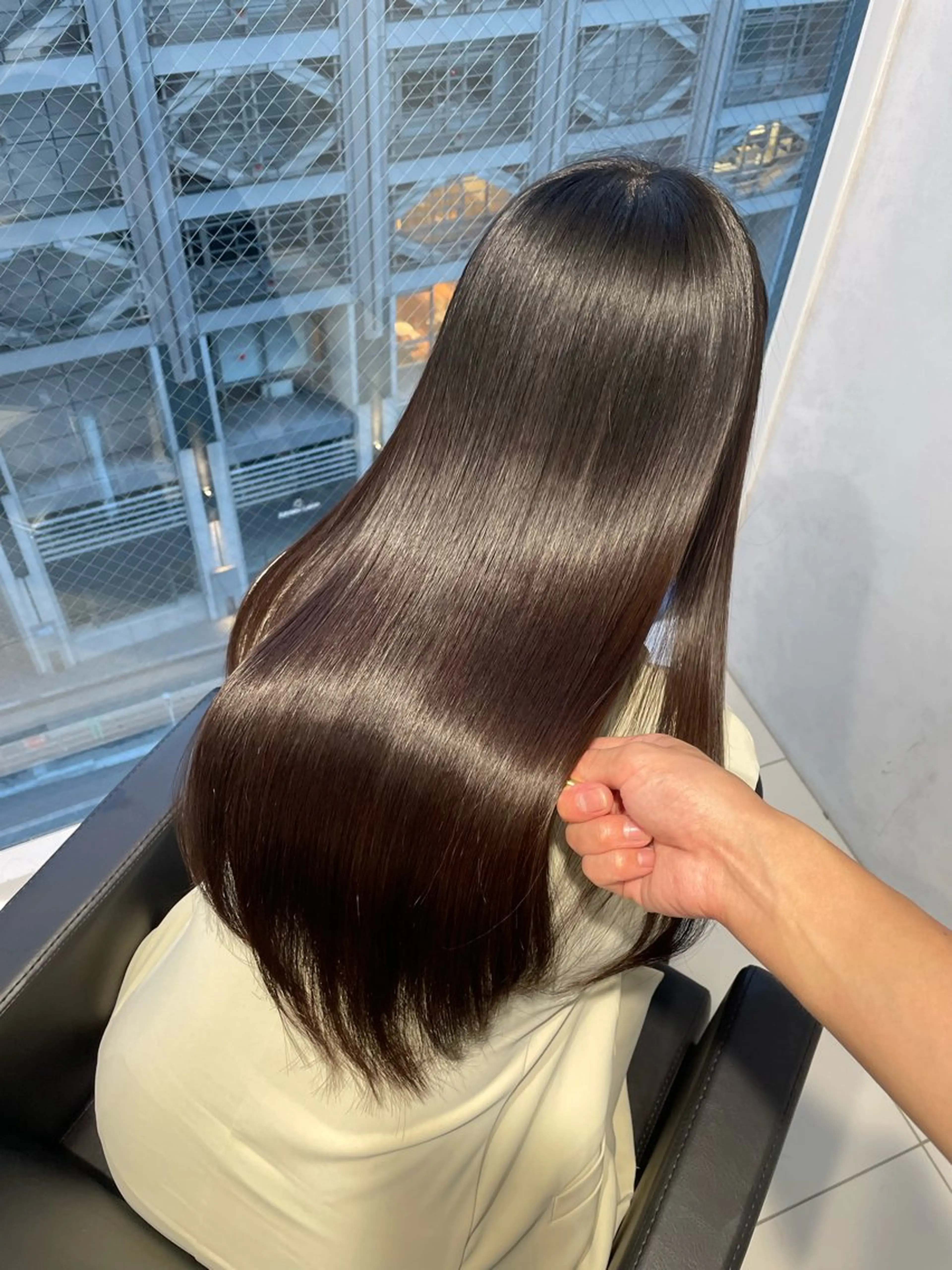 ロング カット 縮毛矯正 トリートメント ヘッドスパ ✨髪質改善✨美髪 矯正🫧小泉のヘアスタイル