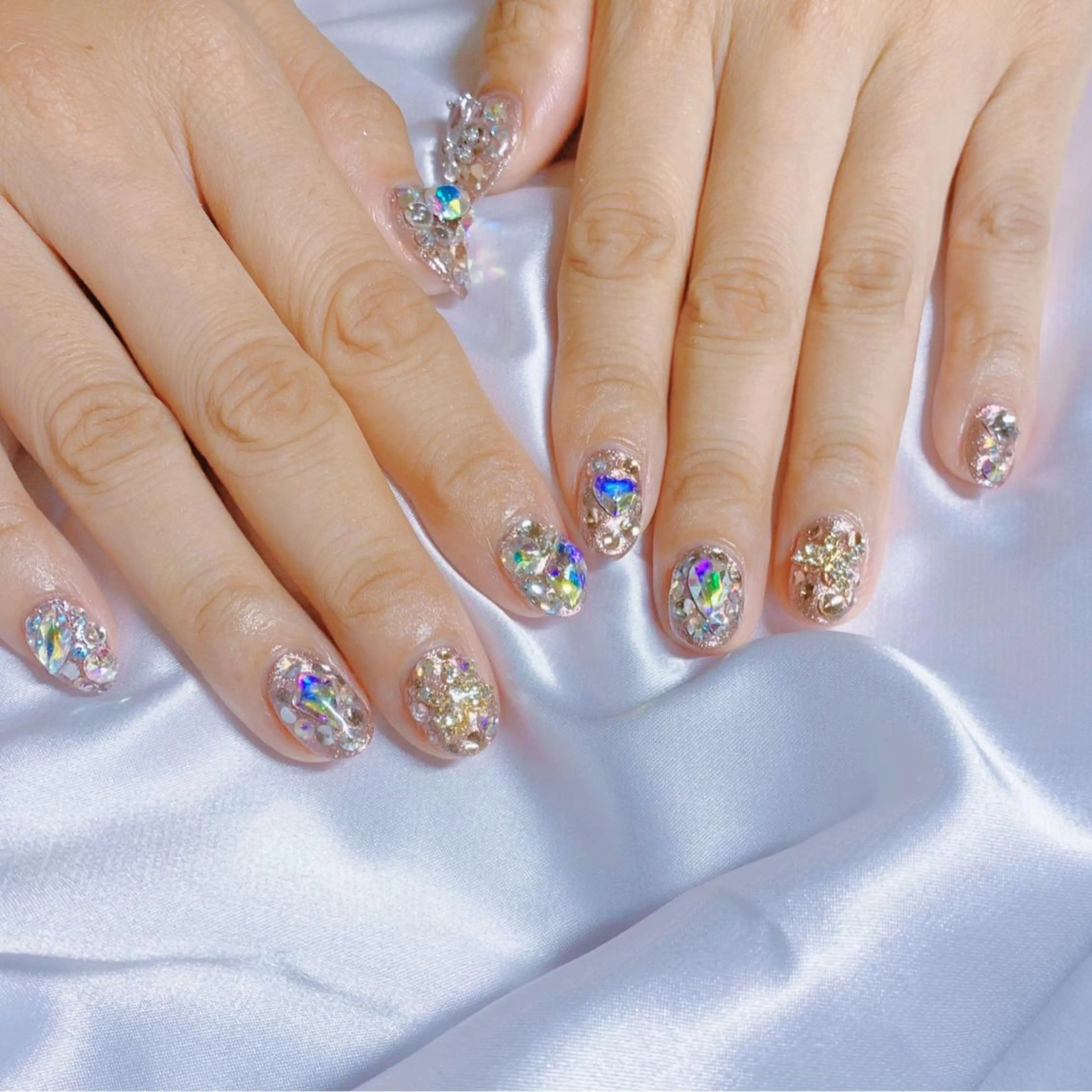 ネイル オーロラネイル フットネイル フレンチネイル ジェルネイル 韓国ネイル 【ENサロン】 Rei🎀Nailのネイルデザイン