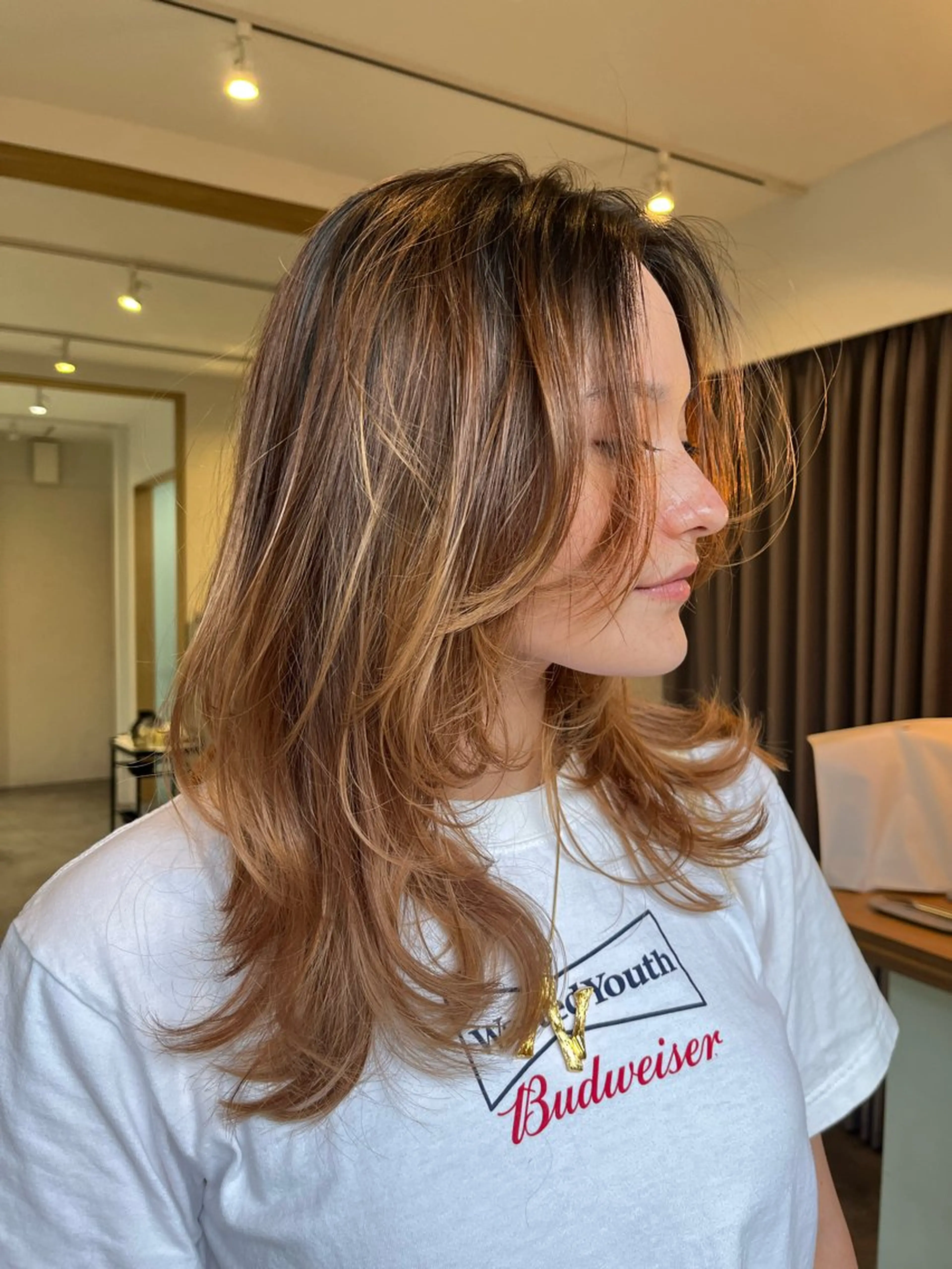 ミディアム ミディアムレイヤー レイヤーカット カット トリートメント YUI／透明感カラー /レイヤーカット🦢のヘアスタイル