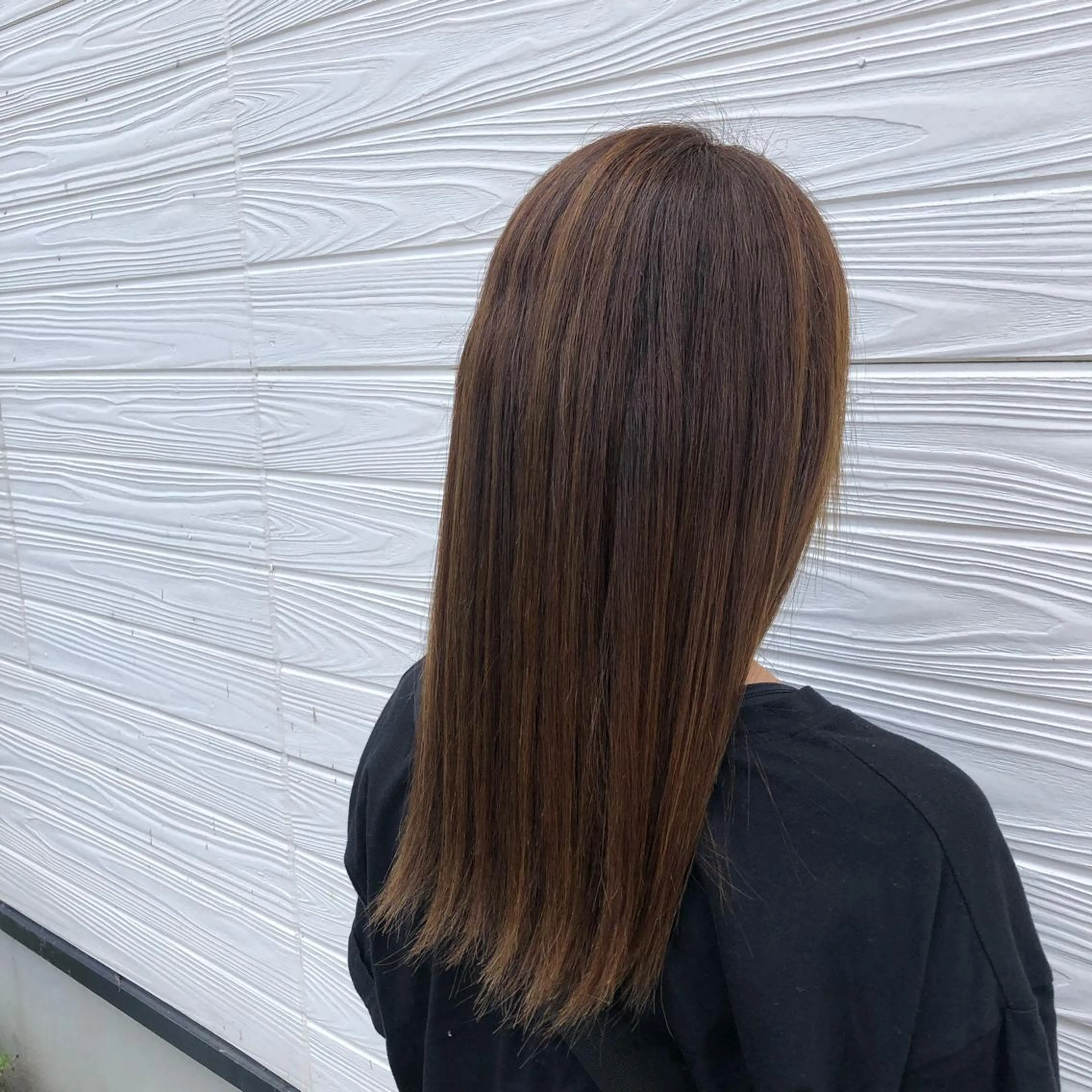 セミロング ヘアカラー 半田 知穂のヘアスタイル
