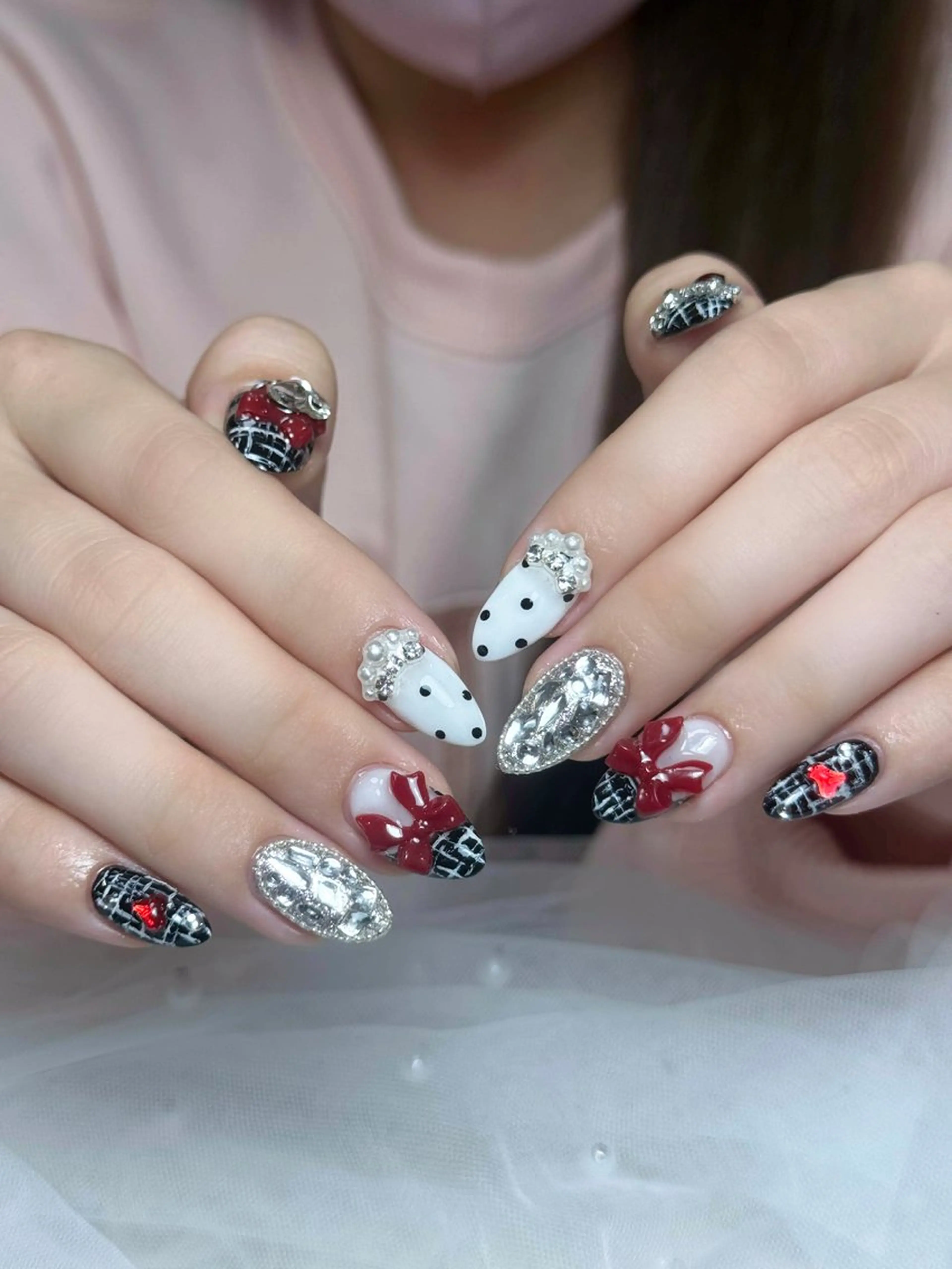 ネイル オーロラネイル ボルドー ブラウン 氷ネイル・うるうるネイル キラキラネイル ハンドネイル Julli NailStudioのネイルデザイン