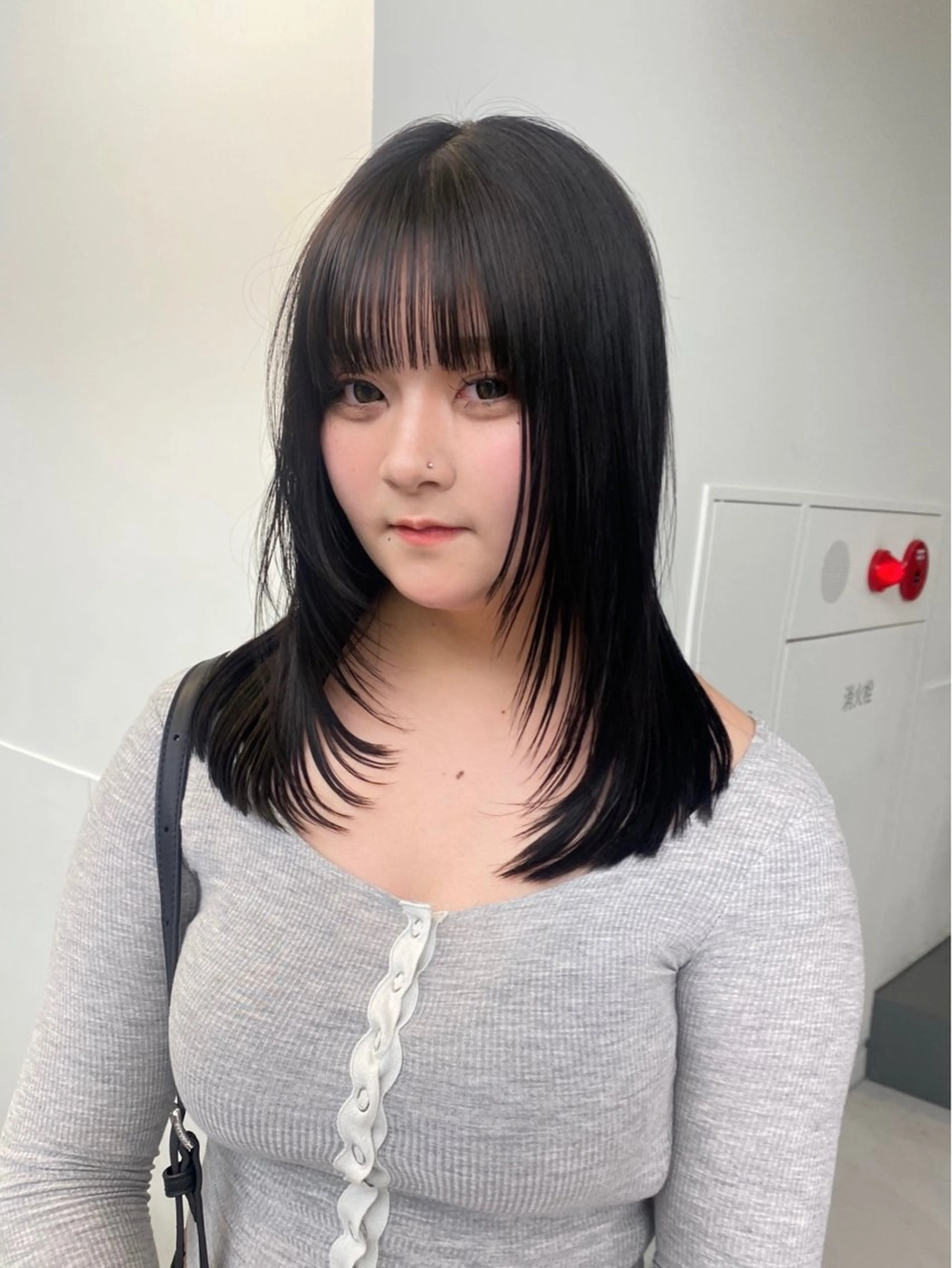 ロング カラー 透明感カラー 顔周りカット レイヤーカット ハイトーン大得意 ×レイヤー🕊aiのヘアスタイル