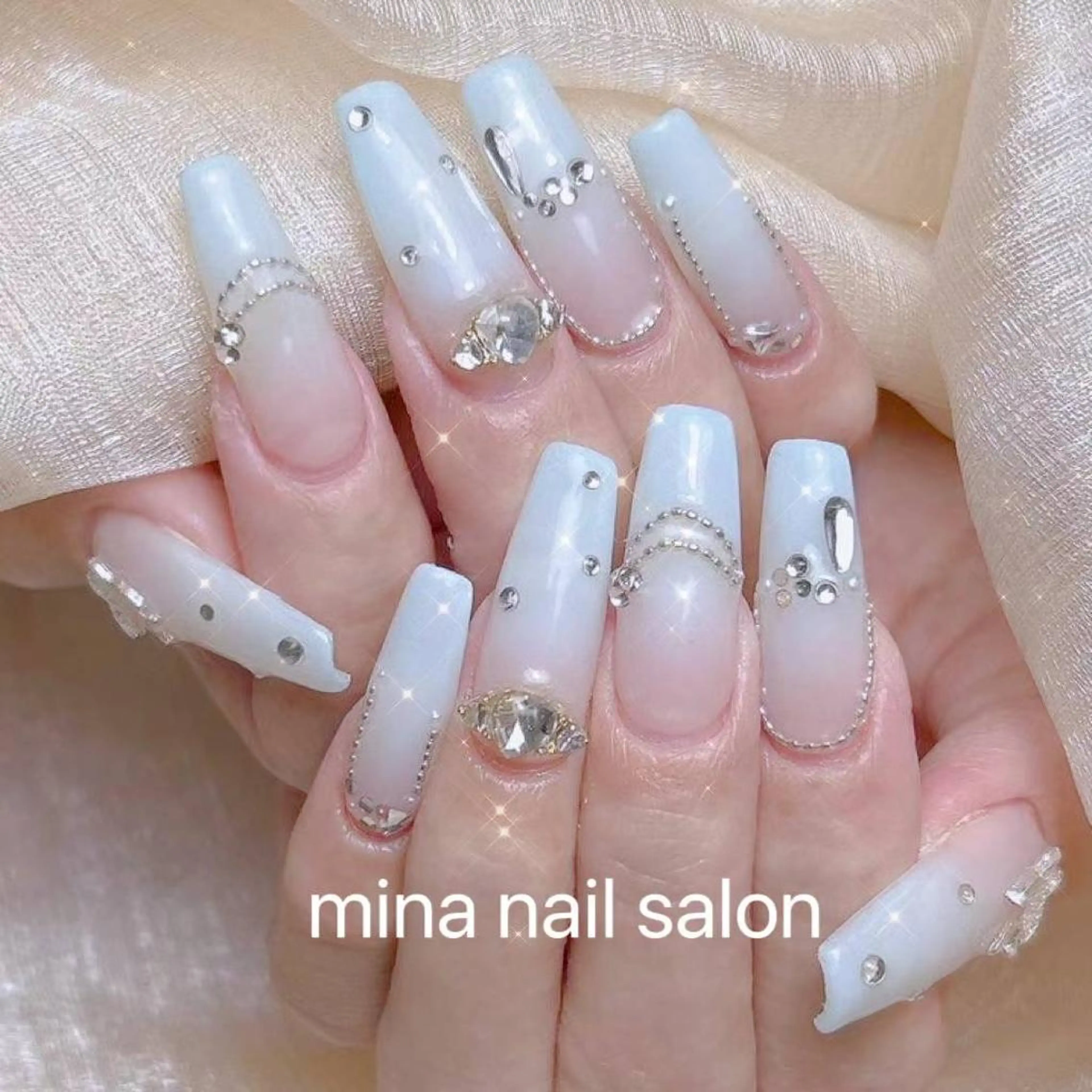 ネイル Mina🧸 韓国風ネイル🎀のネイルデザイン