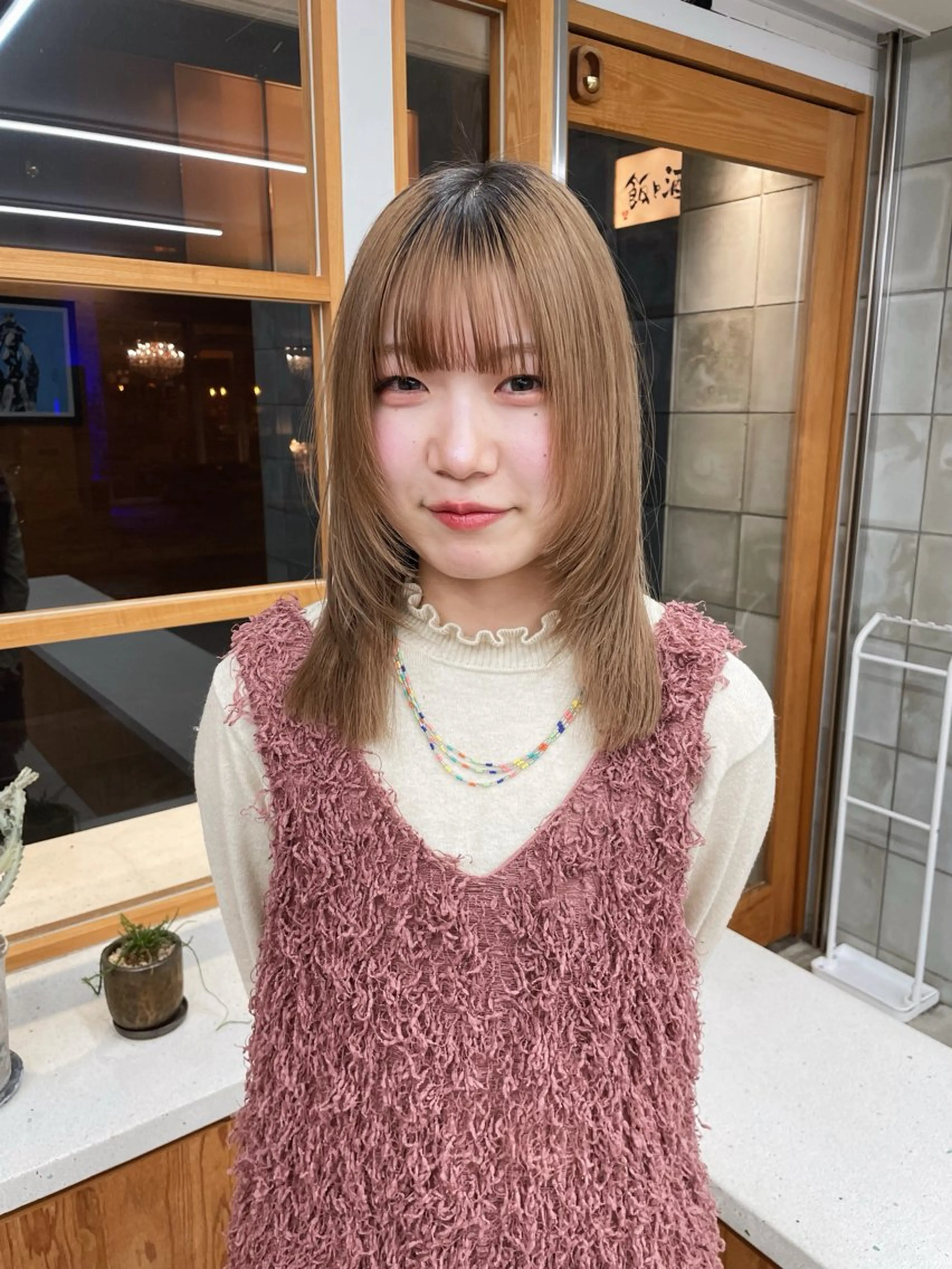 ミディアム 顔まわりレイヤー レイヤーカット 榛葉 夢乃のヘアスタイル