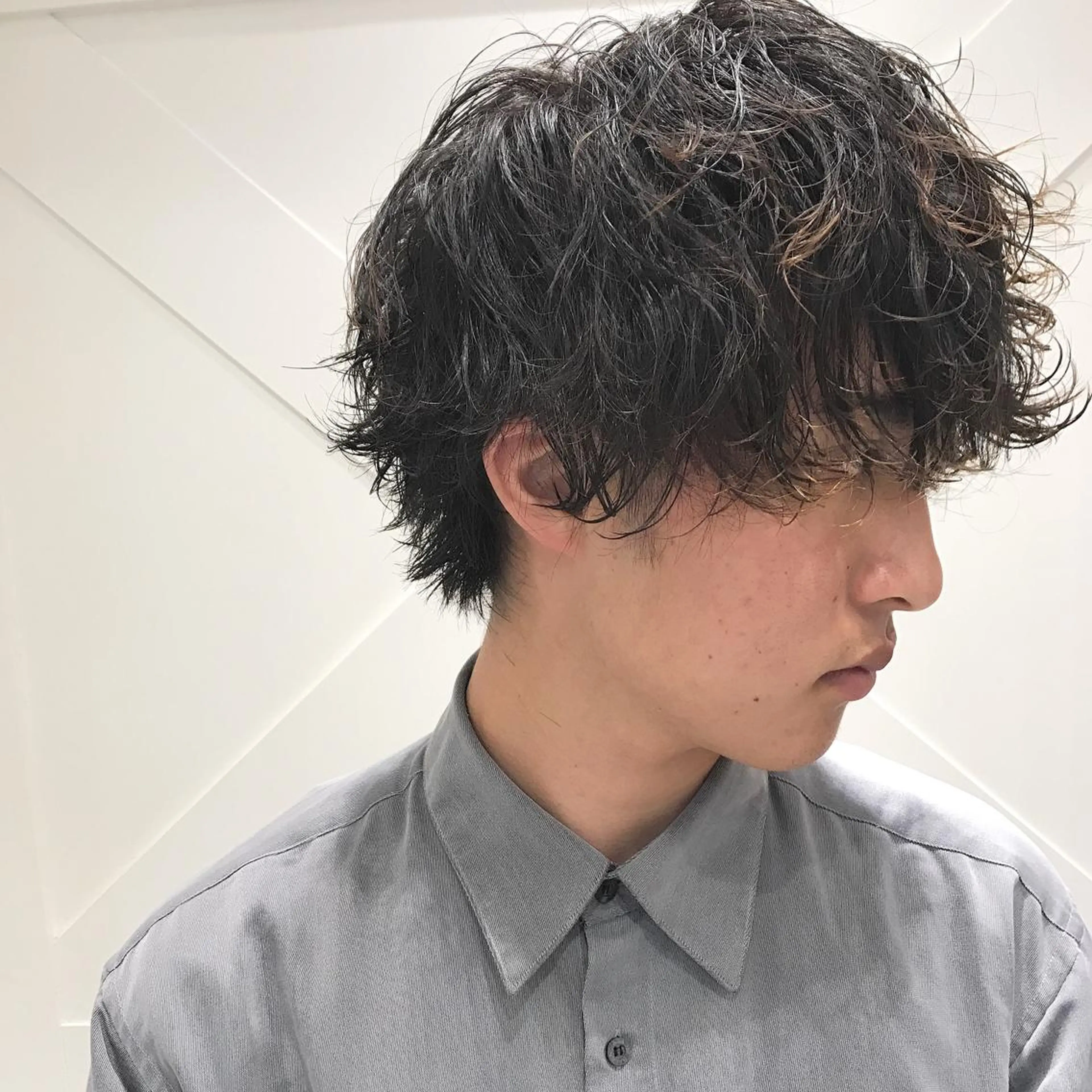 ショート カラー パーマ メンズ メンズパーマ カット パーマ 平内 賢人のヘアスタイル