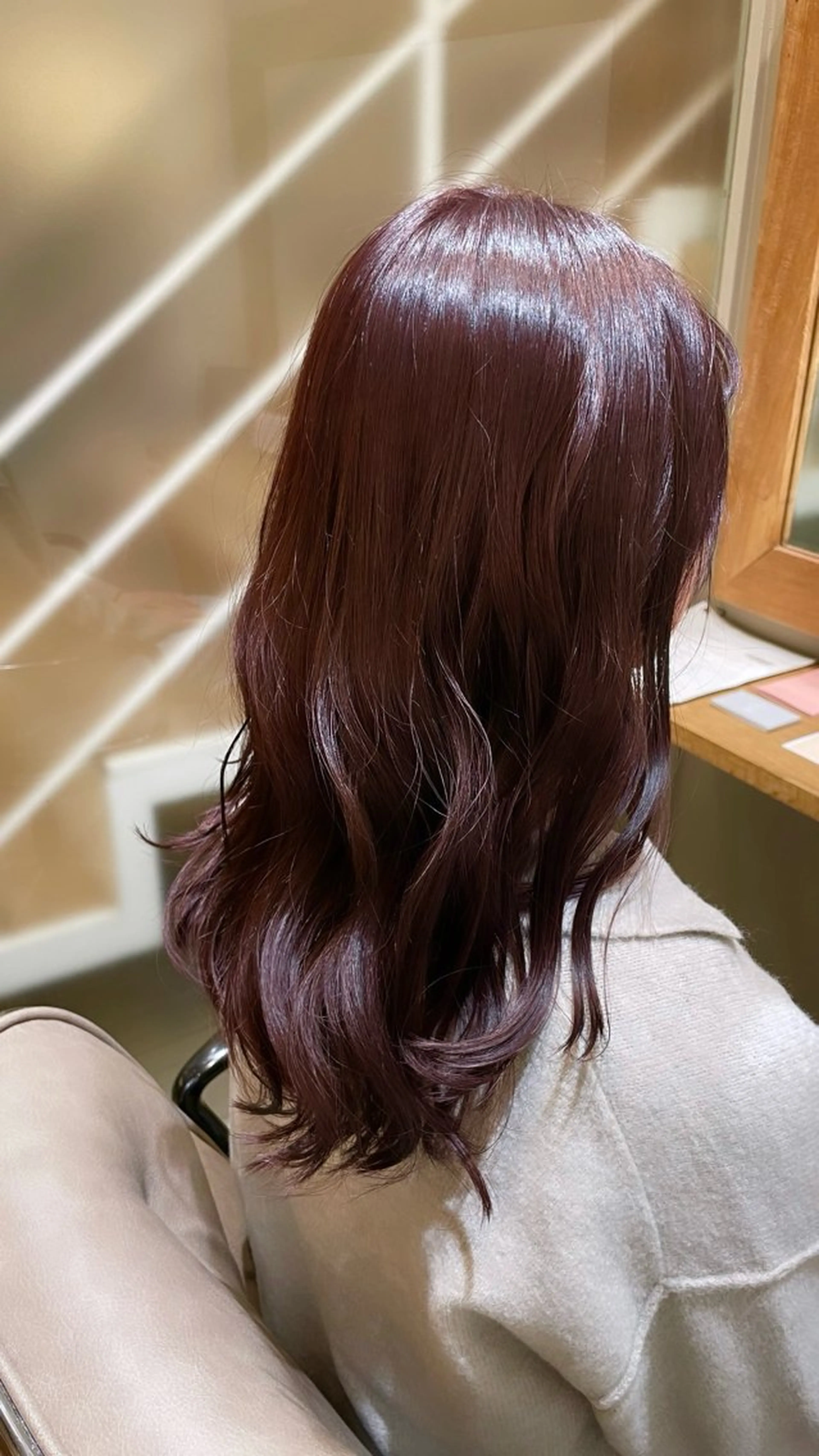 セミロング 🍁レイヤー.ニュア ンスパーマ.🍁陸来のヘアスタイル