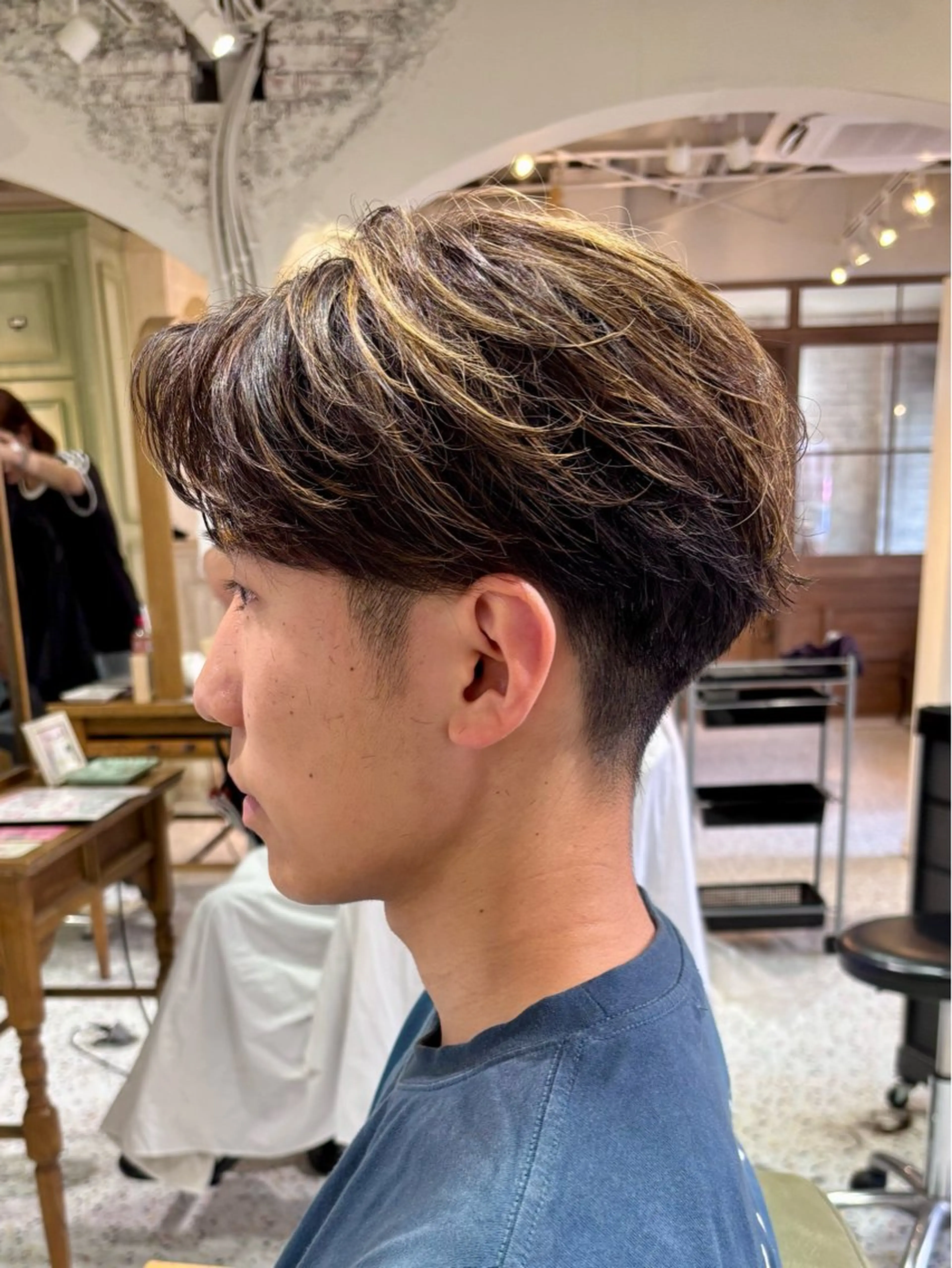 メンズ センターパート 刈り上げ カット 関/ニュアンスパーマ メンズカット/千葉駅のヘアスタイル