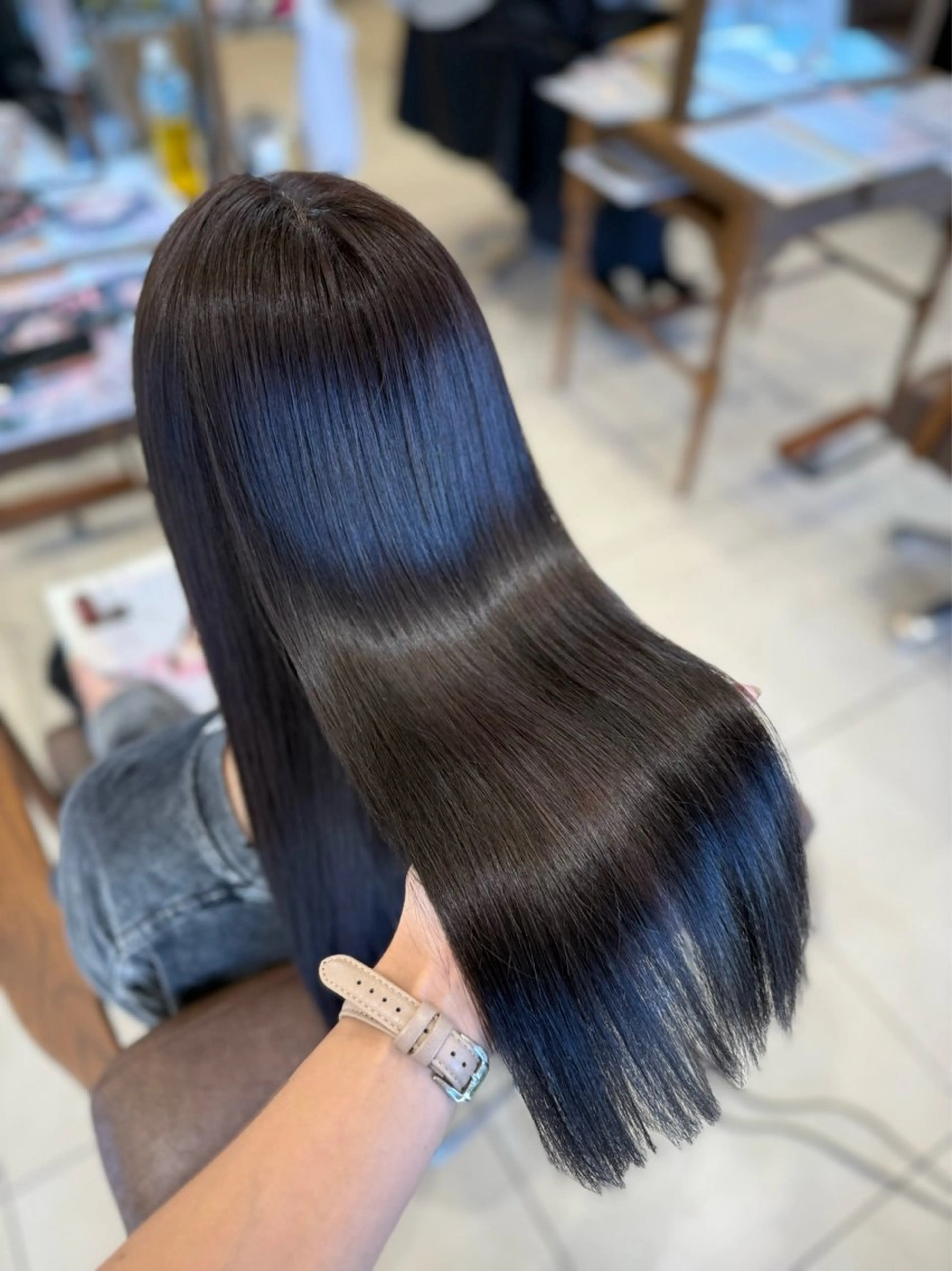 ロング 福川 優月のヘアスタイル